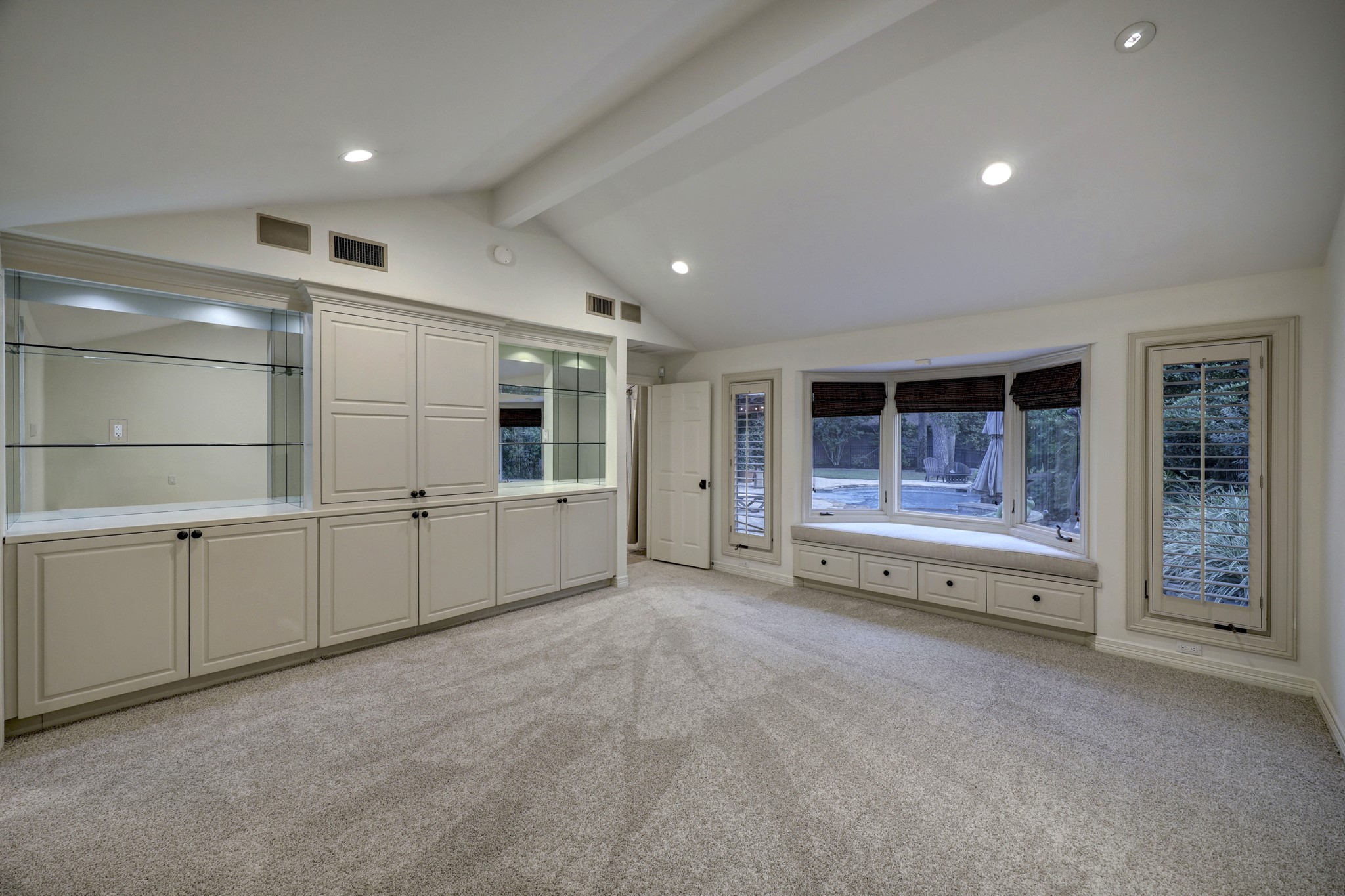 147 Knipp Road