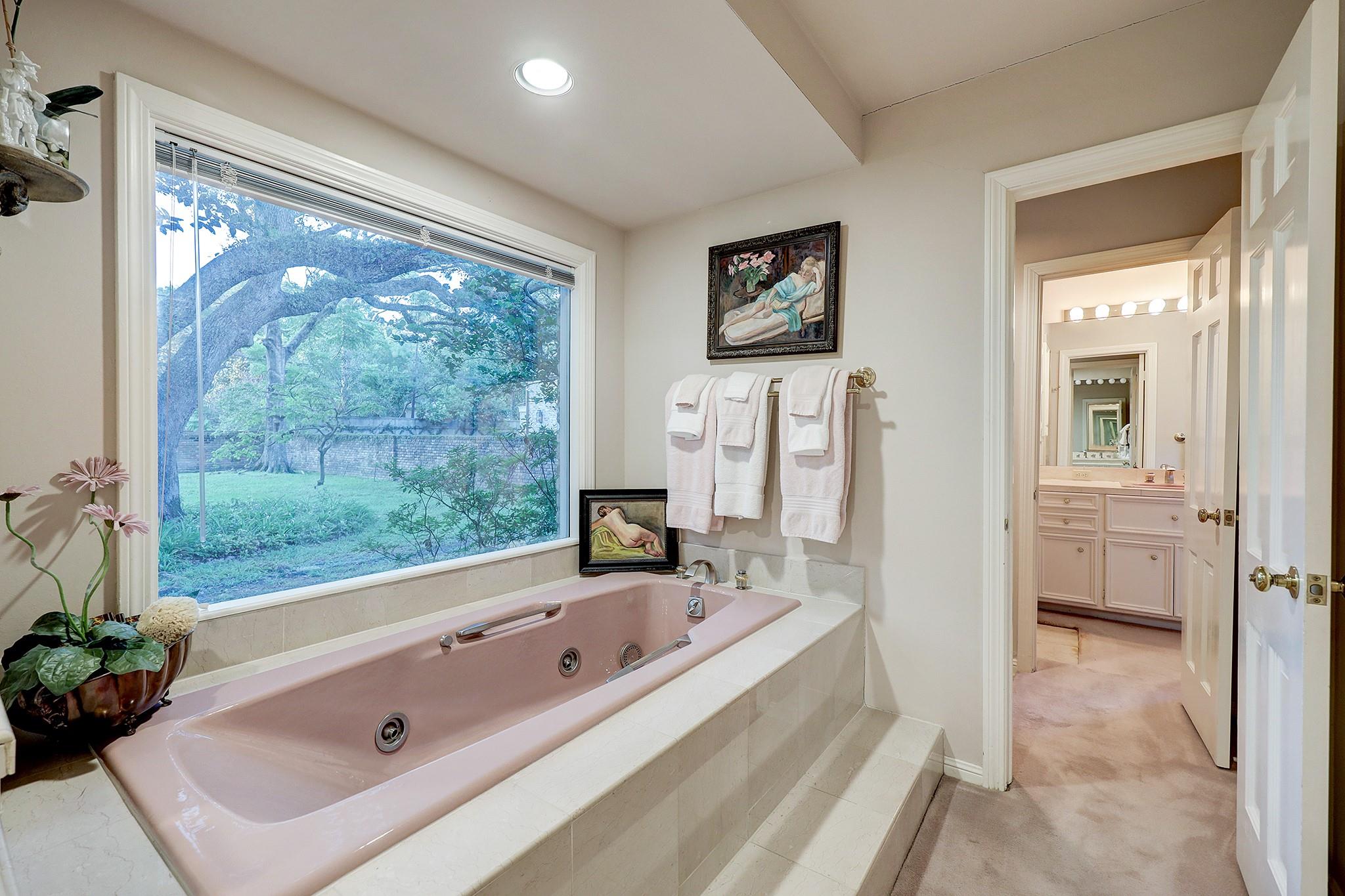 5390 Holly Springs Drive