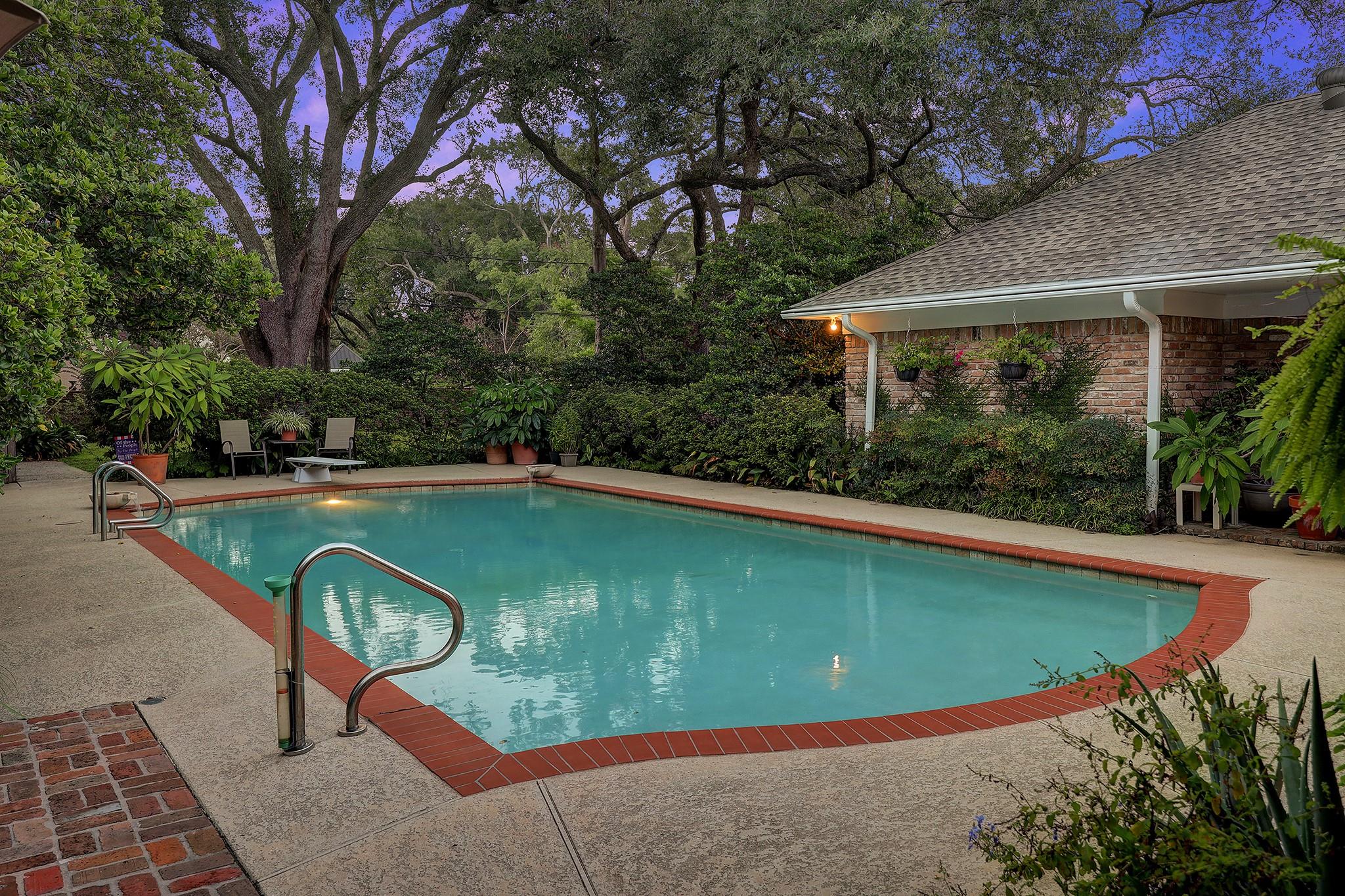 5390 Holly Springs Drive