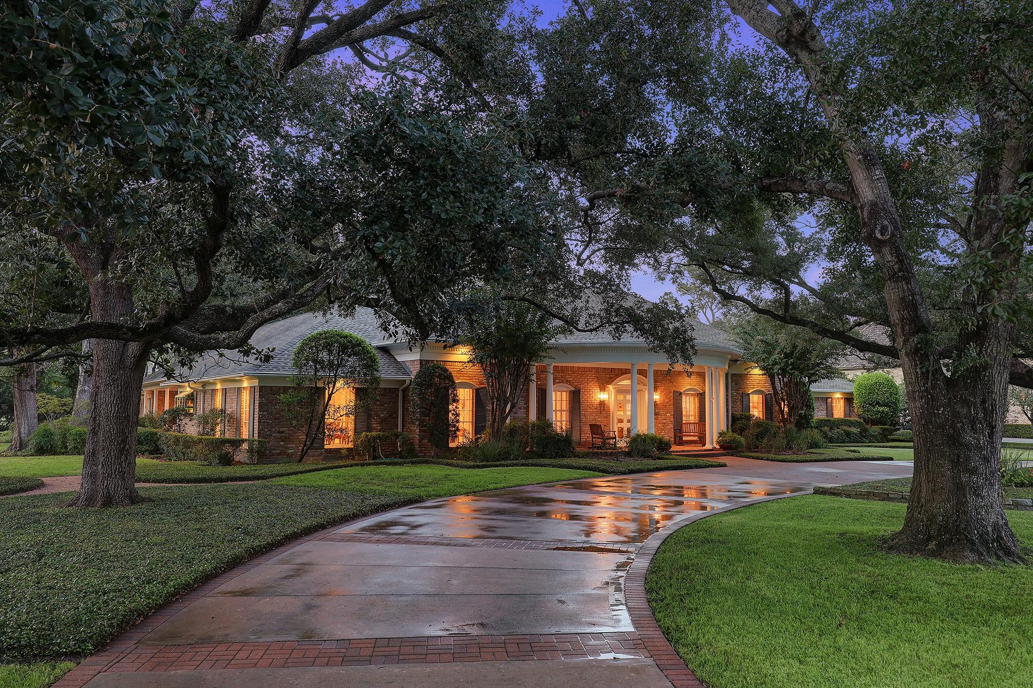 5390 Holly Springs Drive