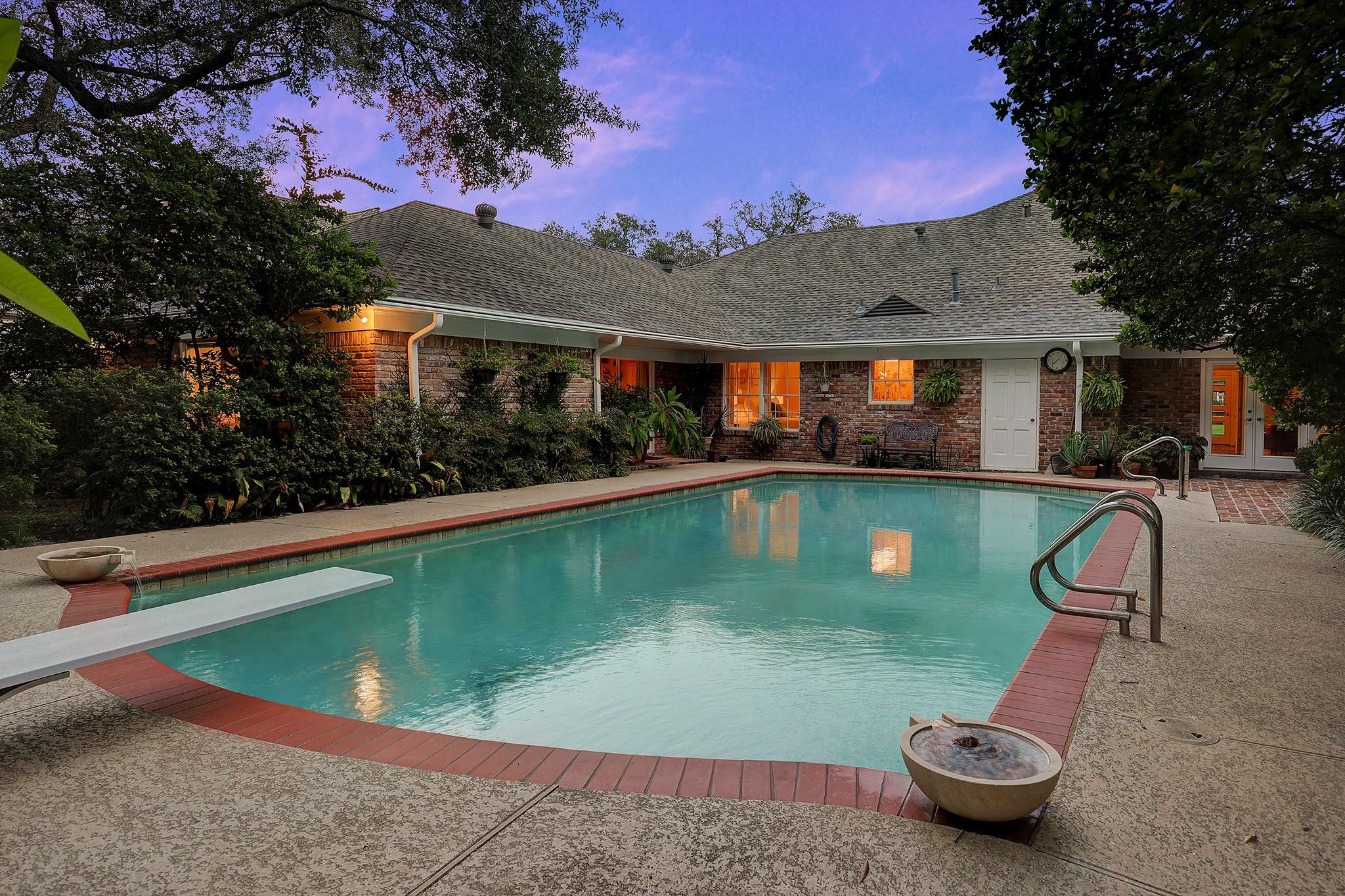 5390 Holly Springs Drive
