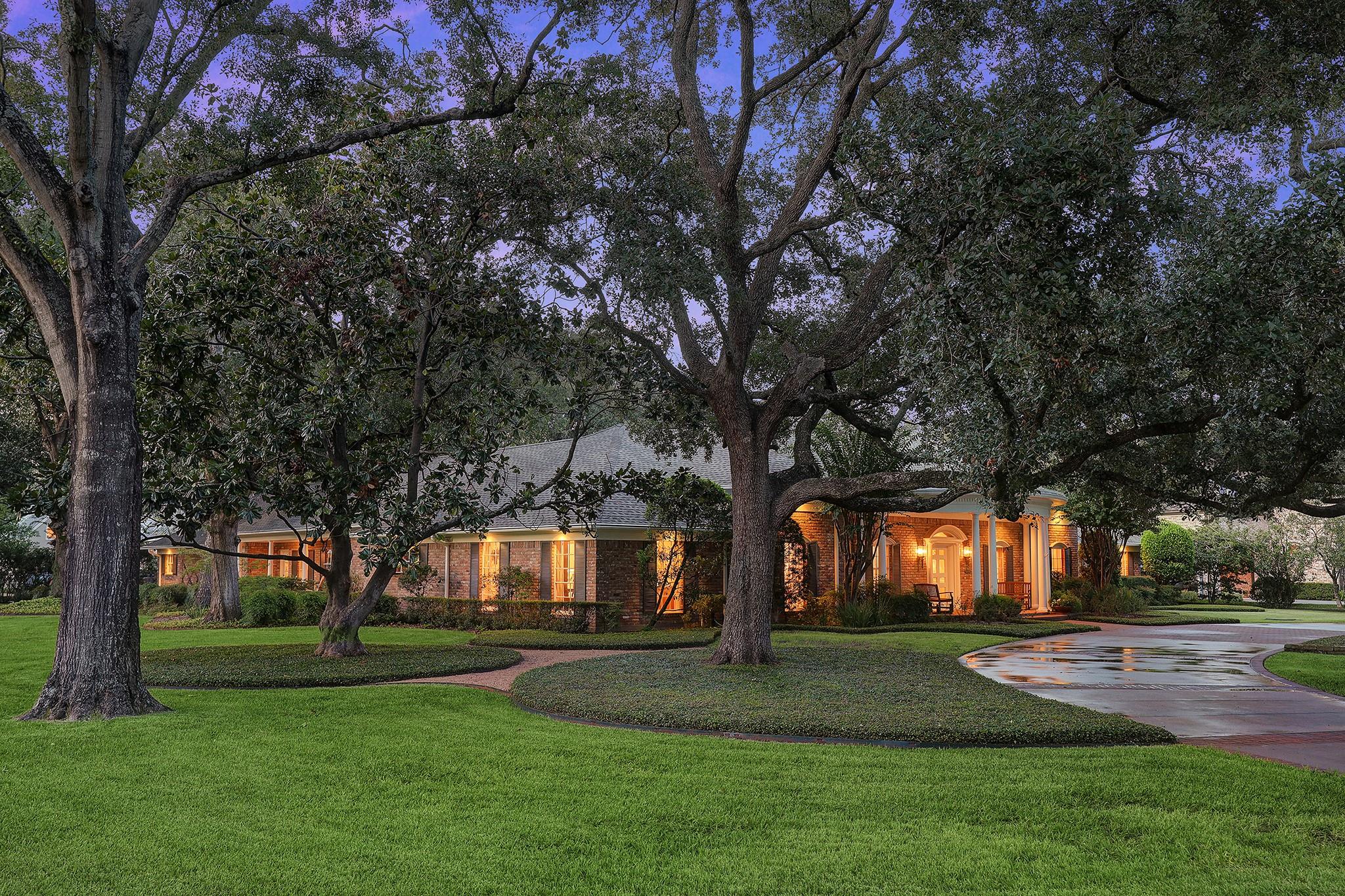 5390 Holly Springs Drive