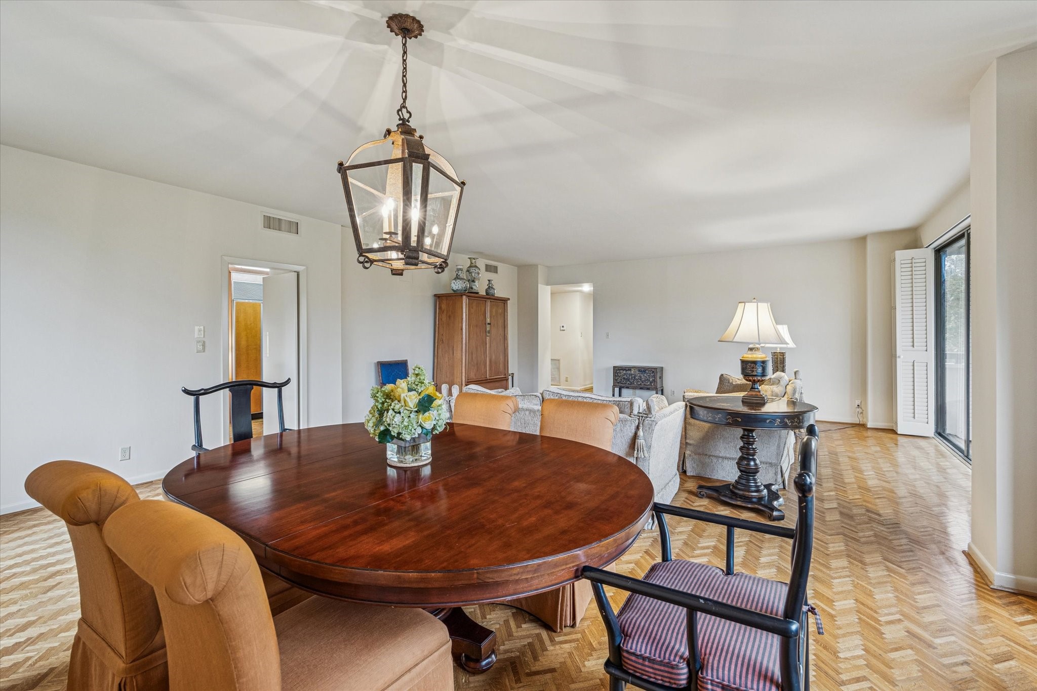 49 Briar Hollow Lane #203
