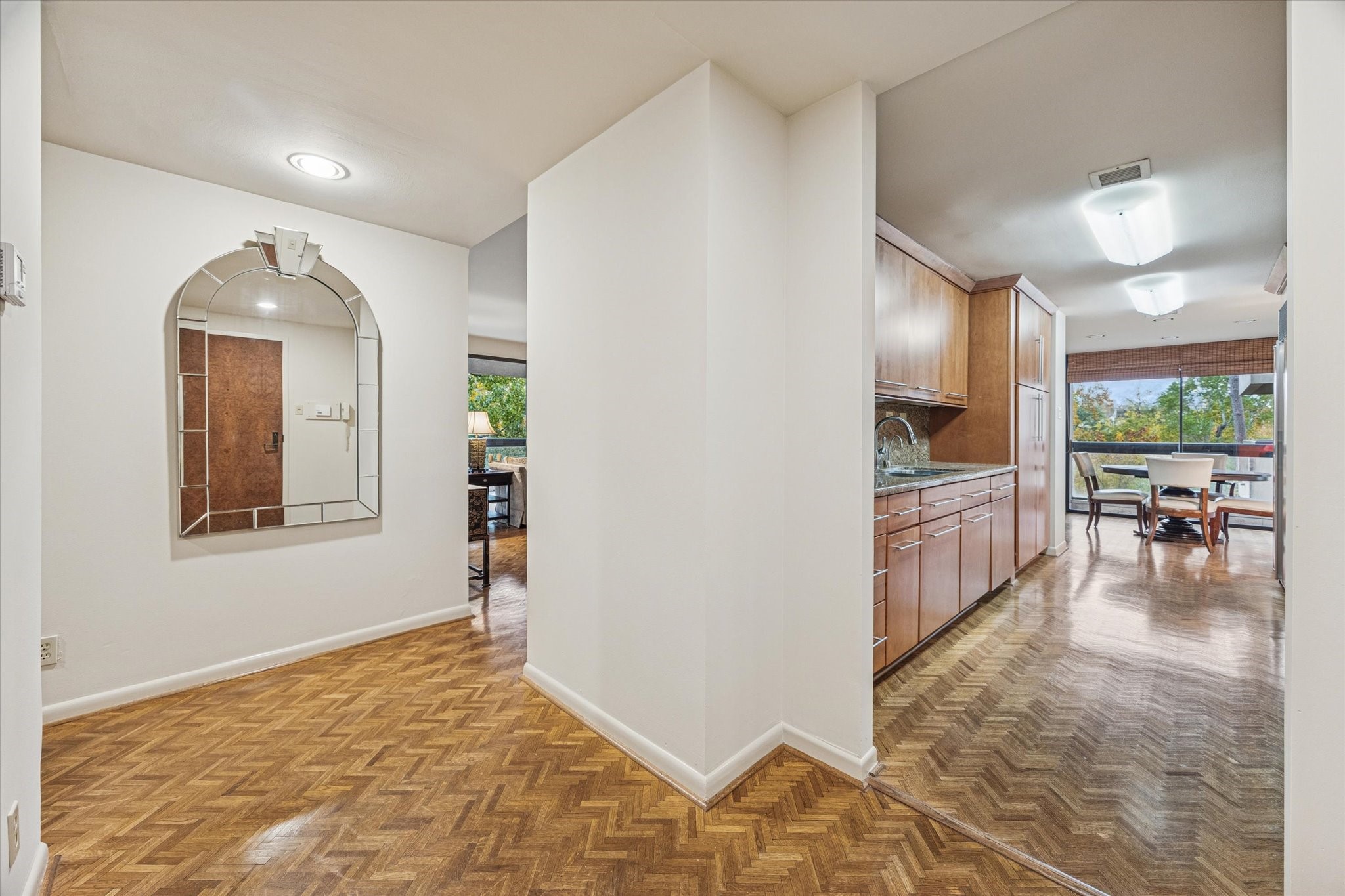 49 Briar Hollow Lane #203