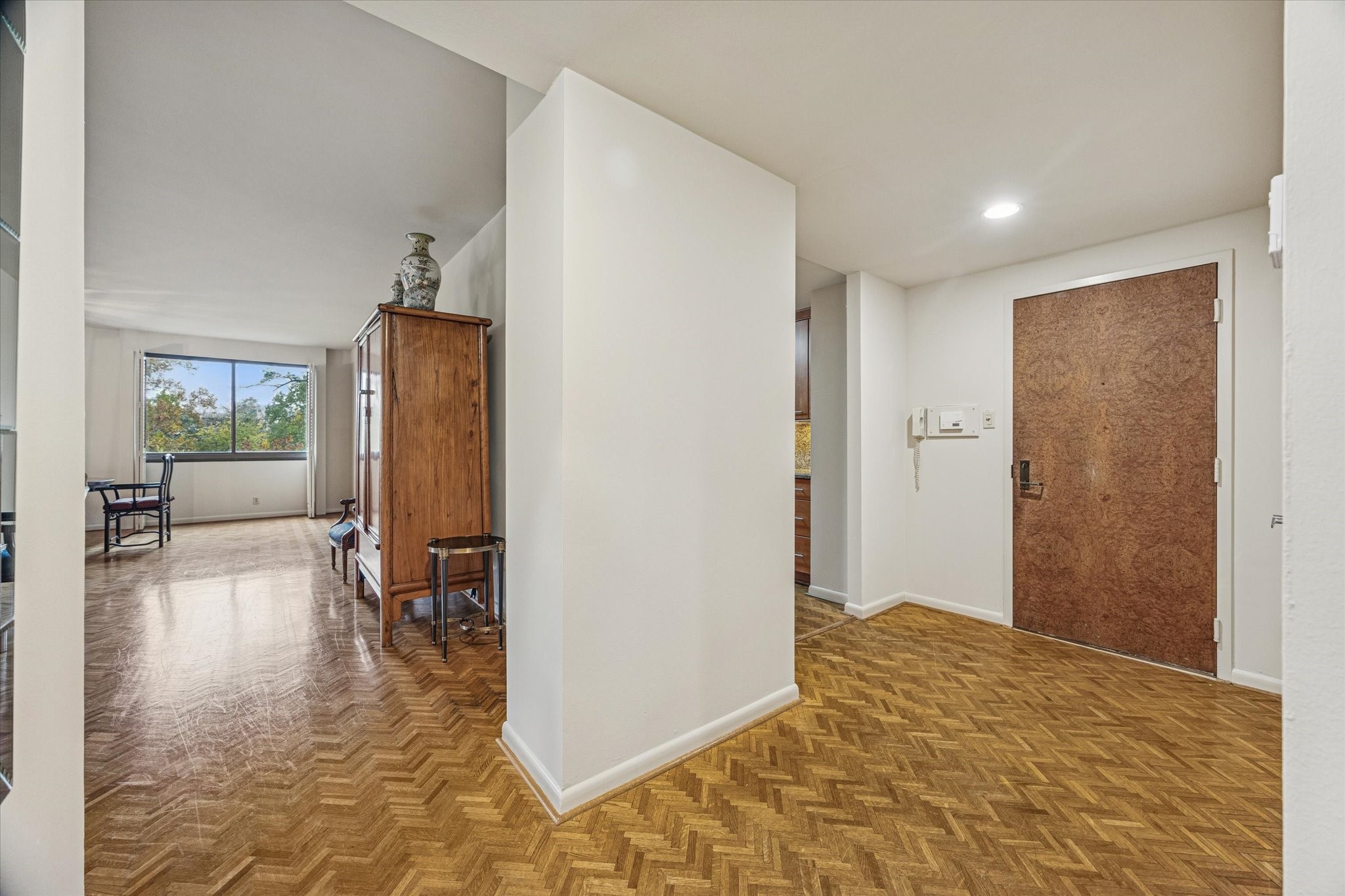 49 Briar Hollow Lane #203