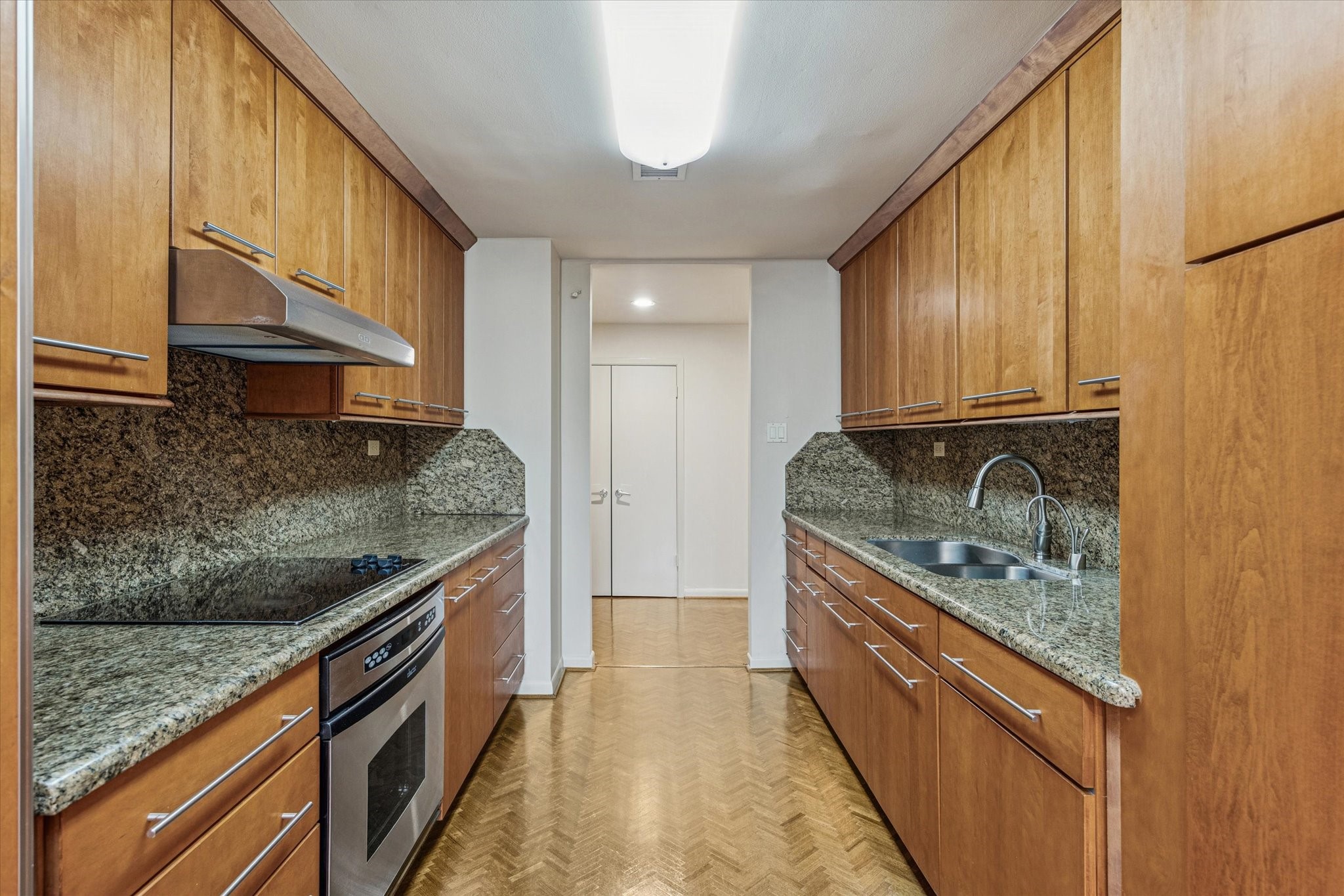 49 Briar Hollow Lane #203