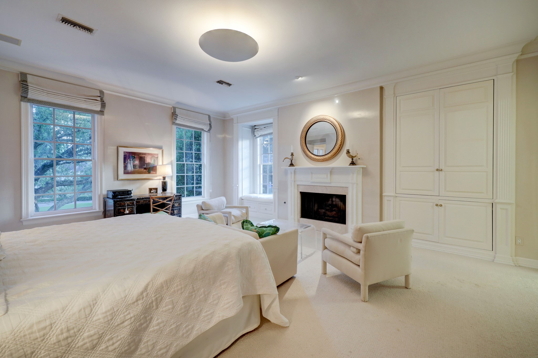 3320 Chevy Chase Drive