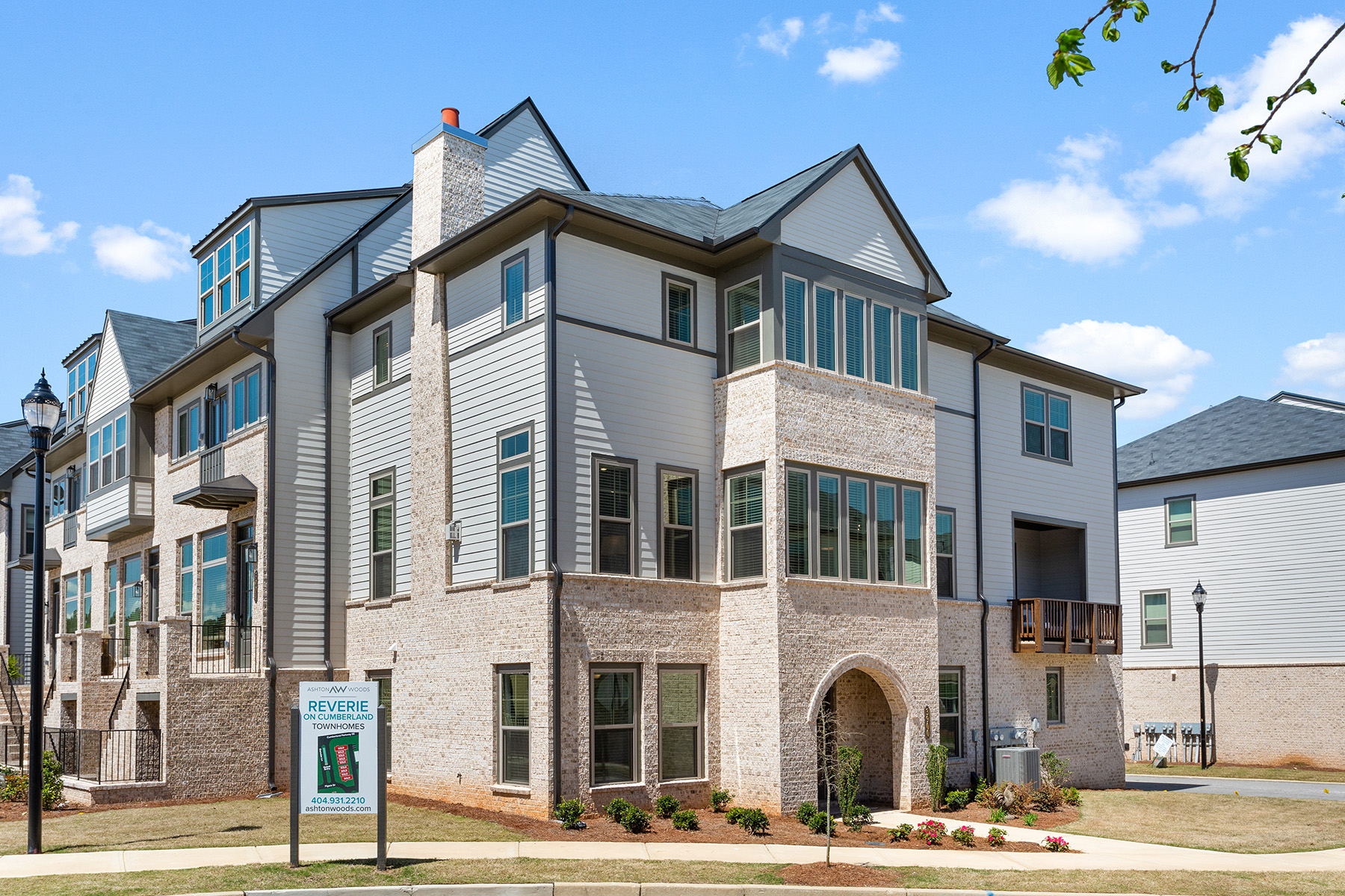 3900 Danube Lane