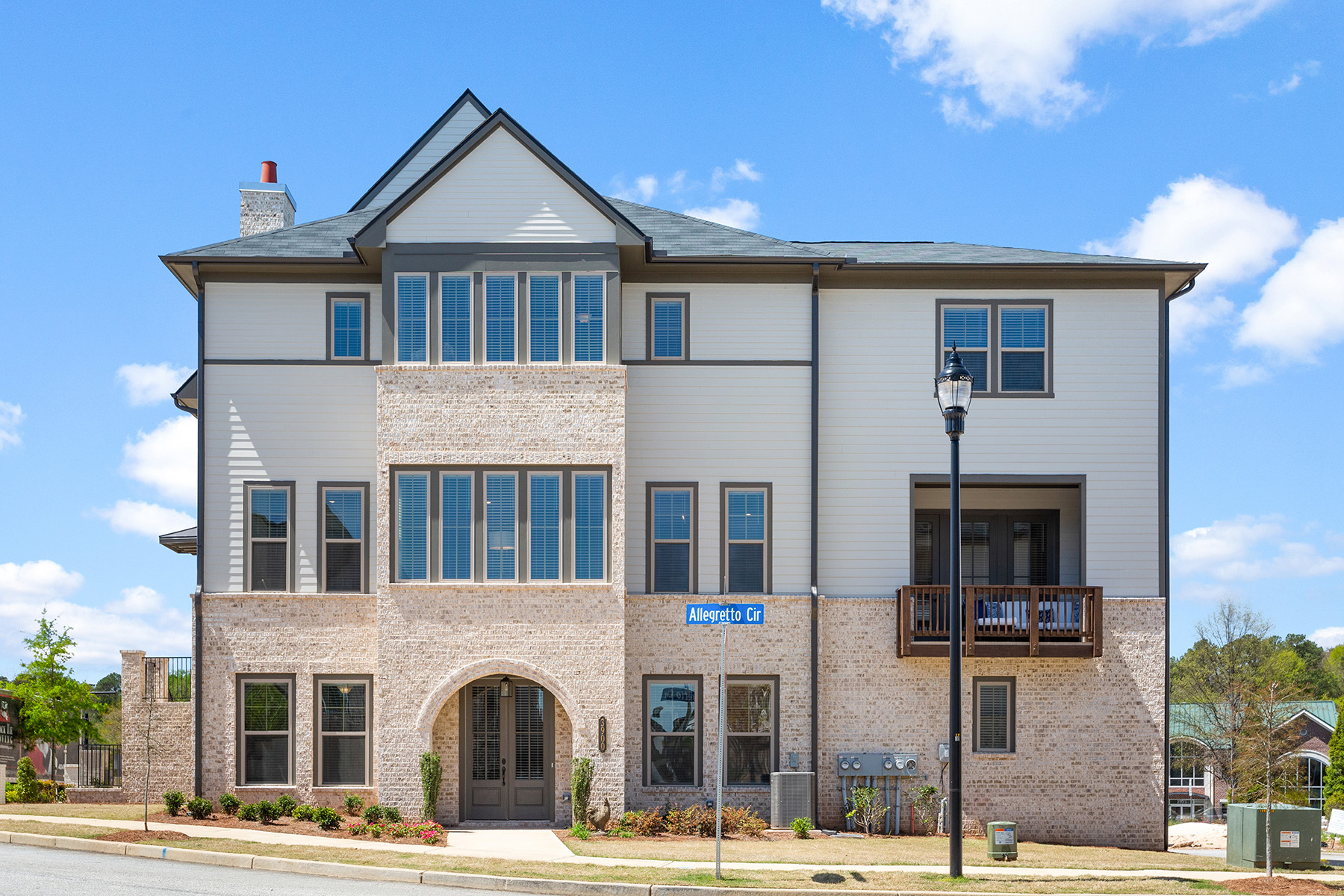 3900 Danube Lane