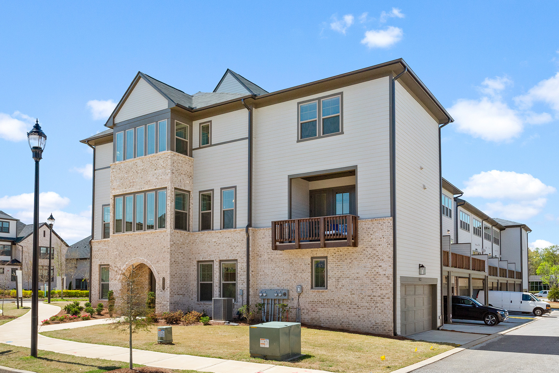 3900 Danube Lane