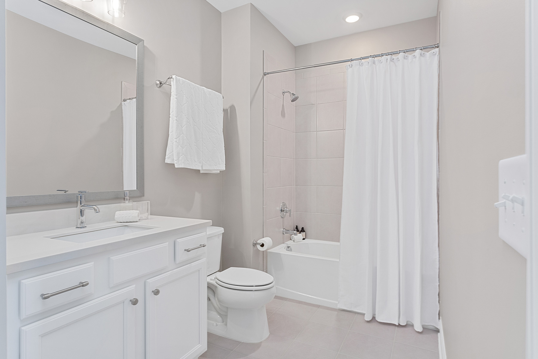 3900 Danube Lane