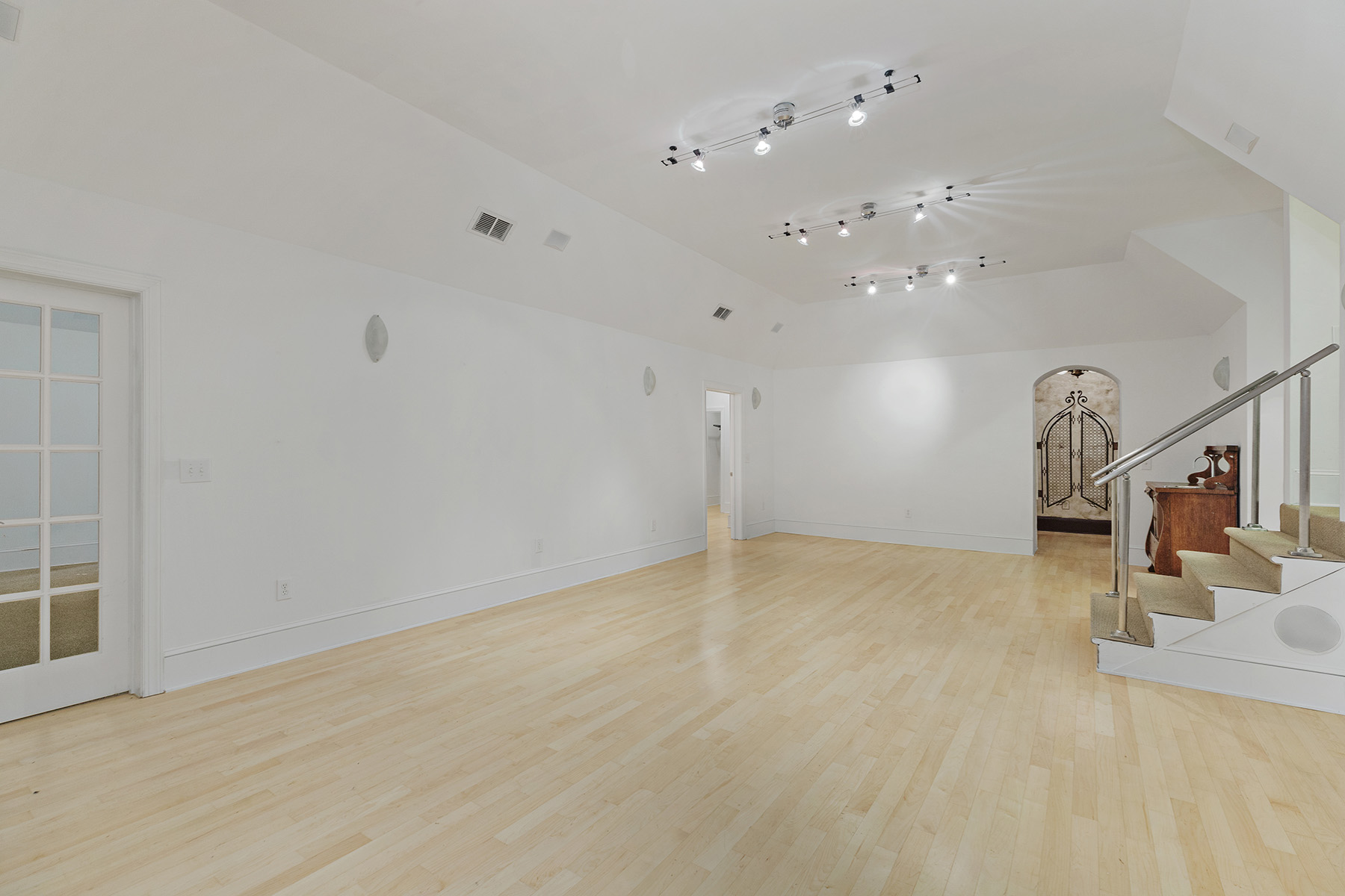 3376 Inman Drive