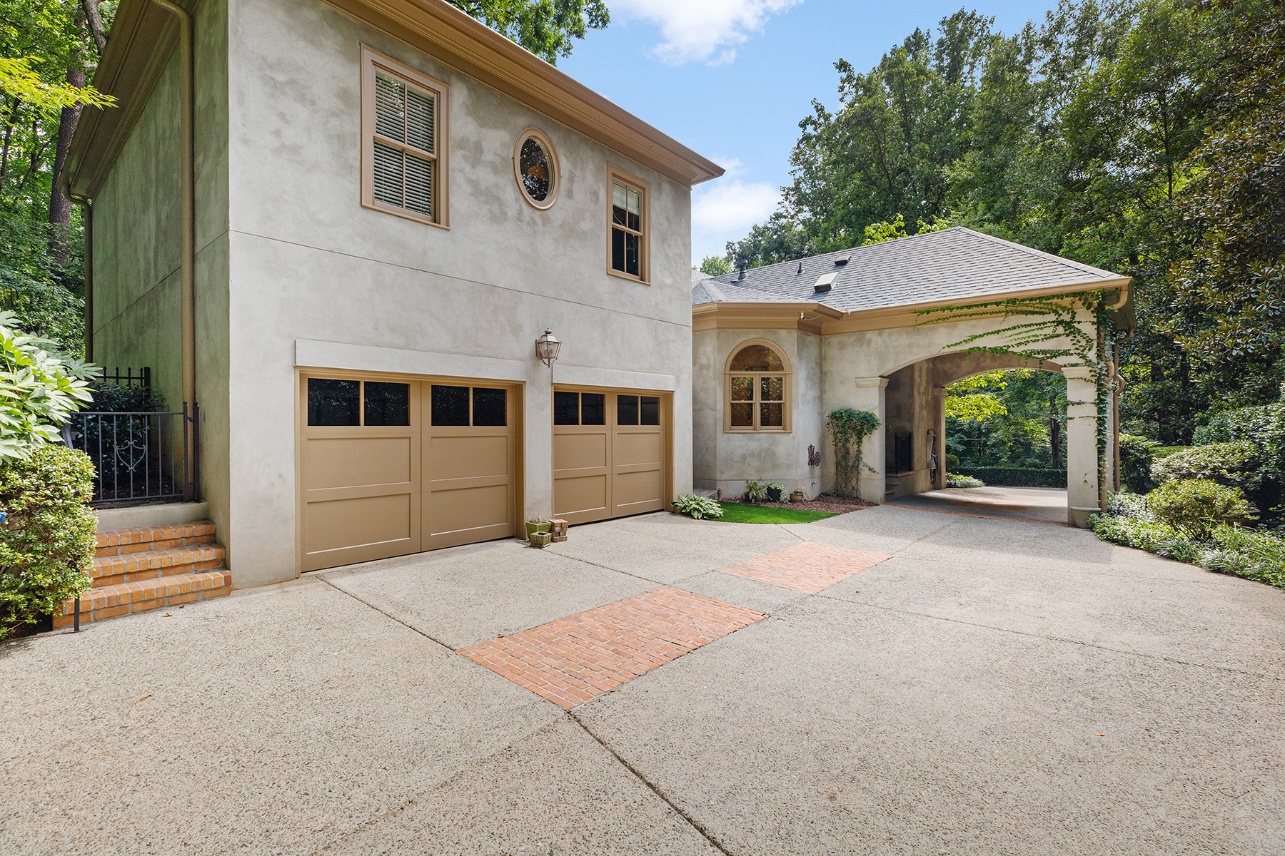 3376 Inman Drive