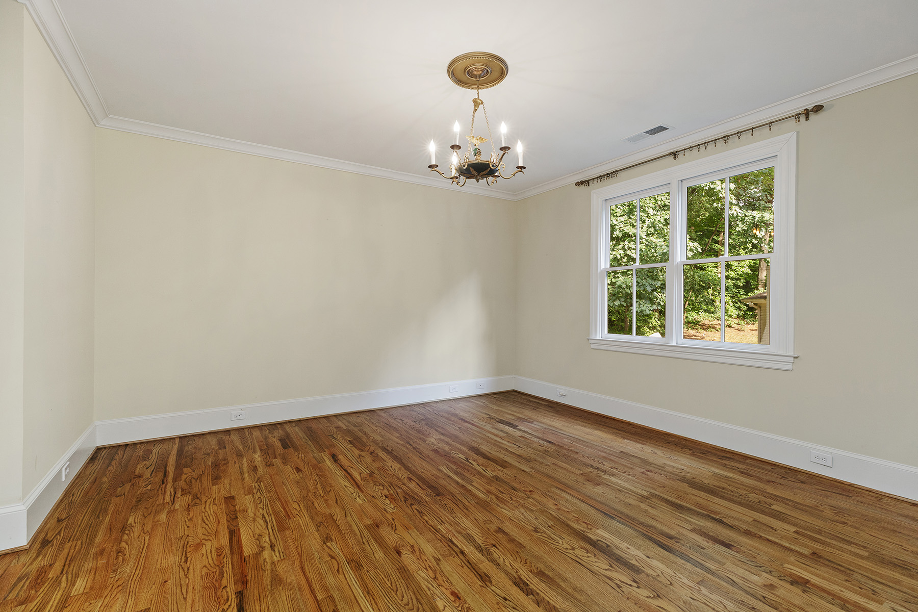 3376 Inman Drive
