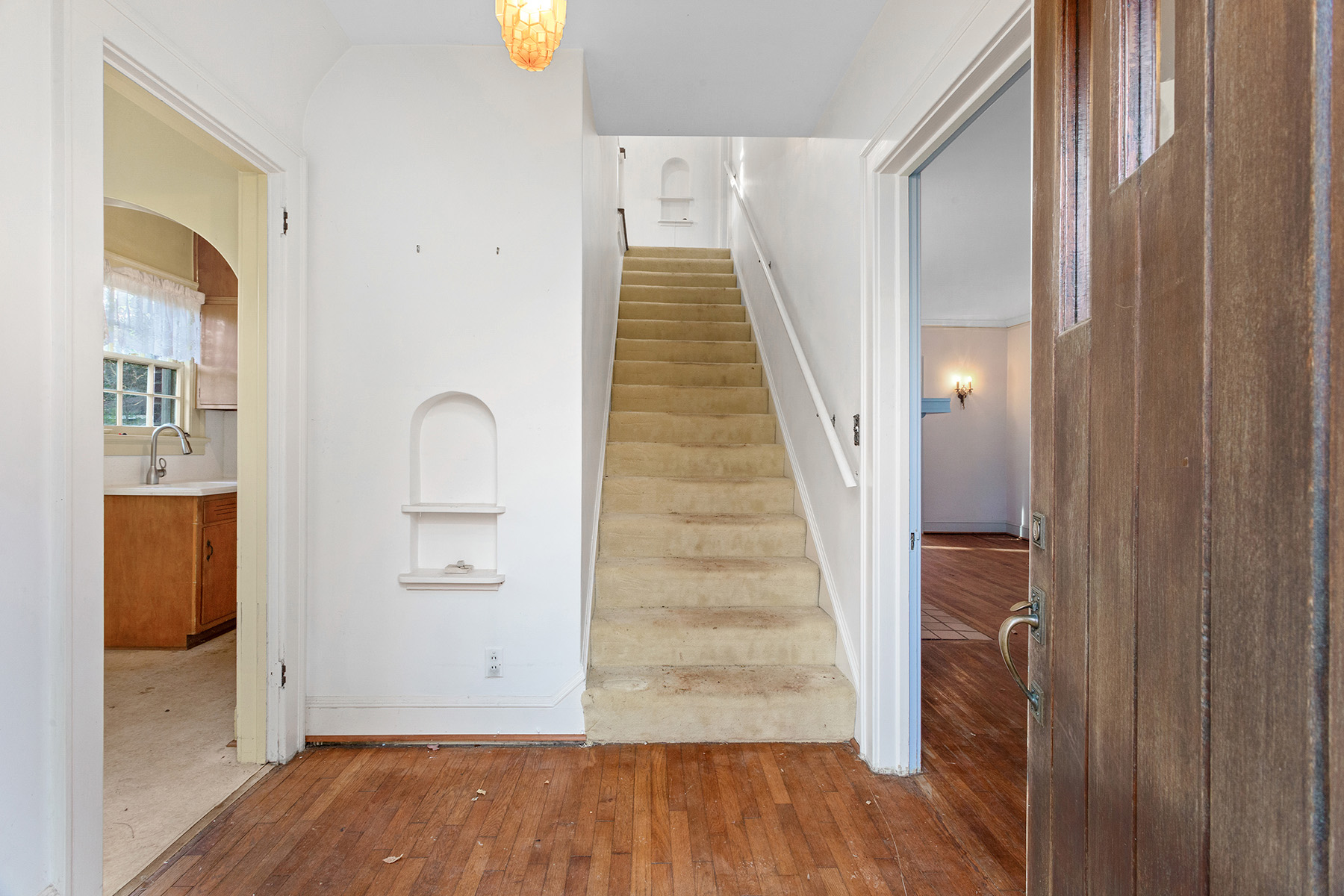 1796 Ridgewood Drive