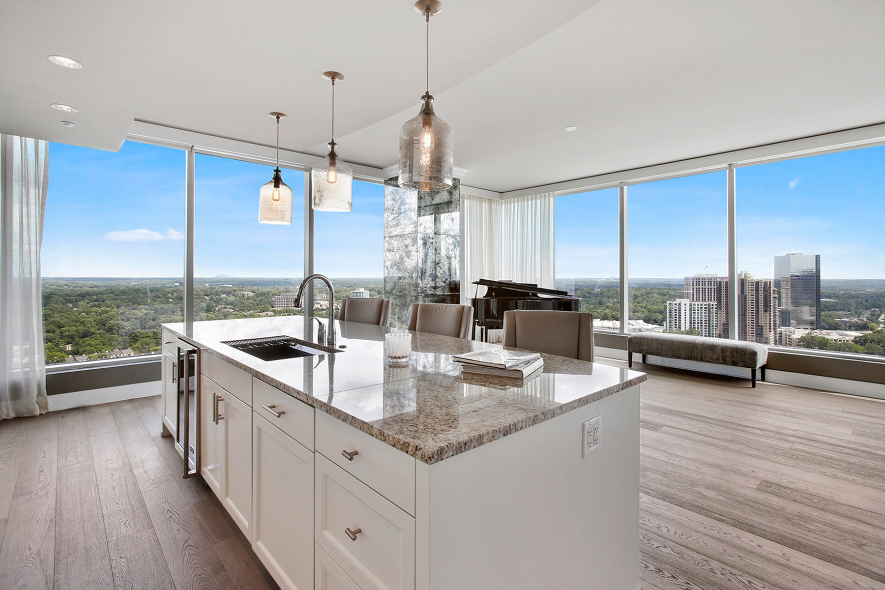 3630 Peachtree Road No. 1904