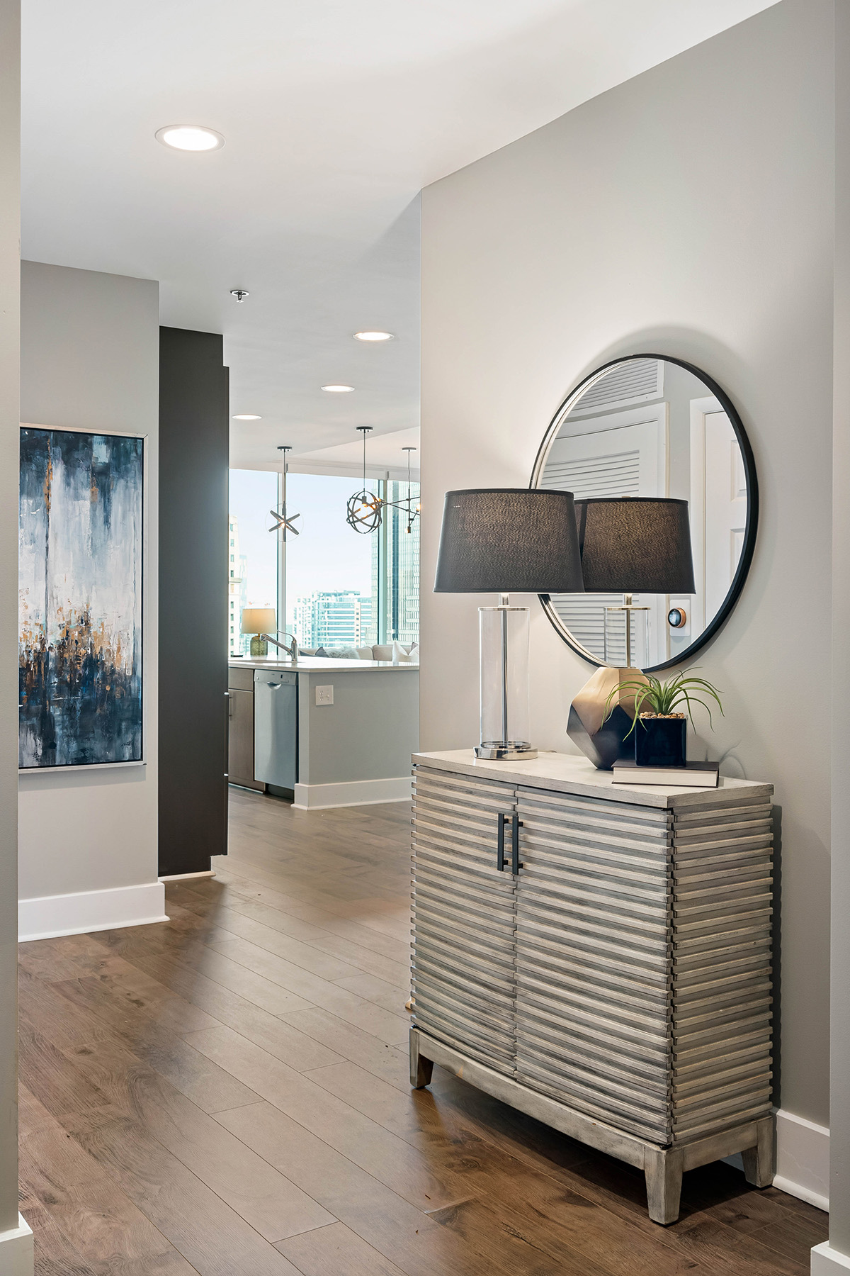 1080 Peachtree Street No. 1402