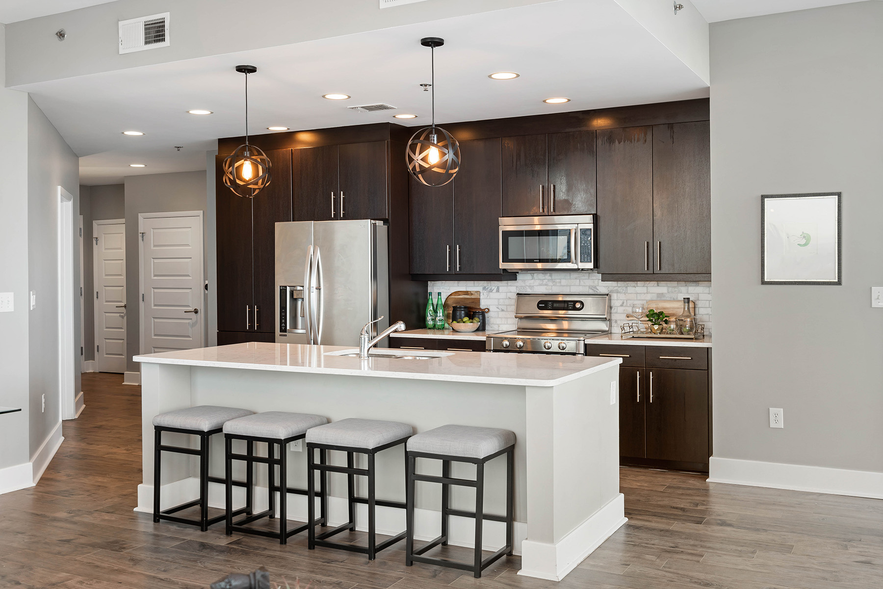 1080 Peachtree Street No. 1402