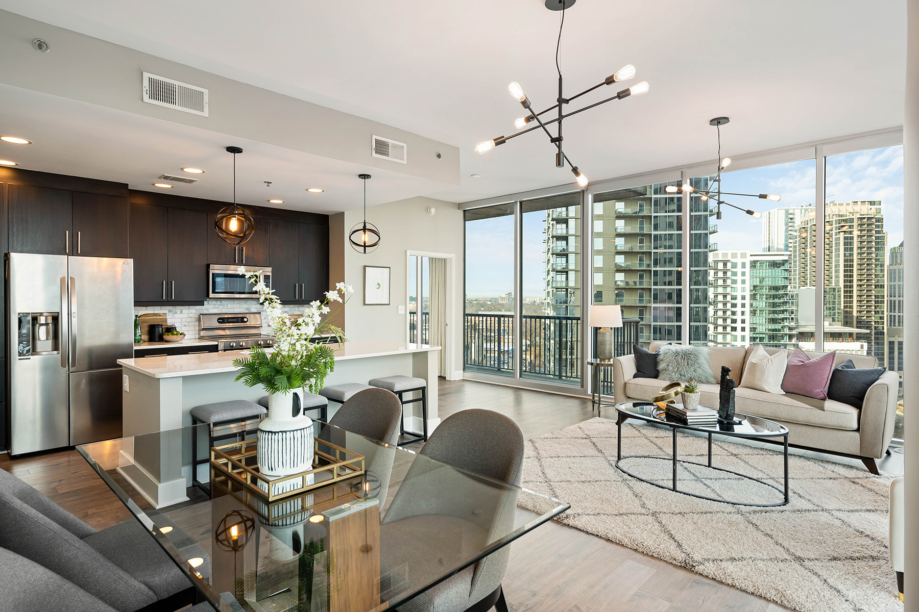 1080 Peachtree Street No. 1402
