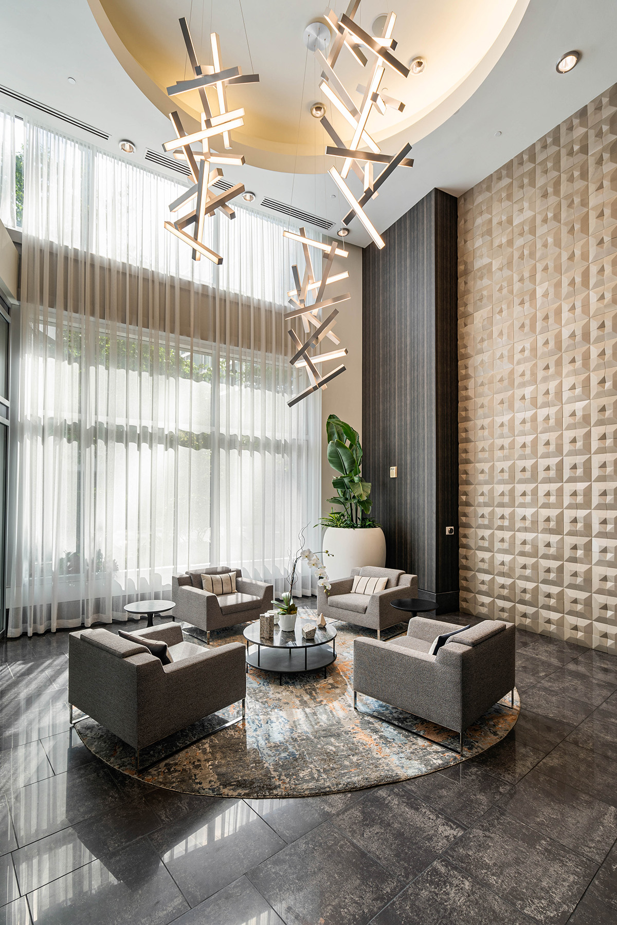 1080 Peachtree Street No. 1402