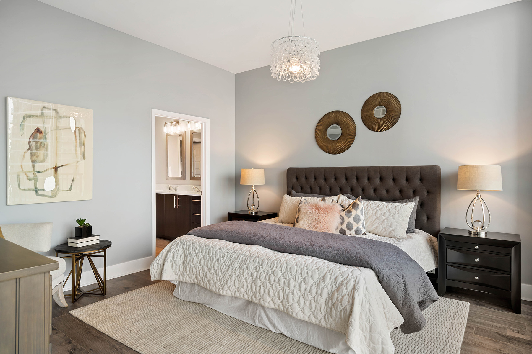 1080 Peachtree Street No. 1402
