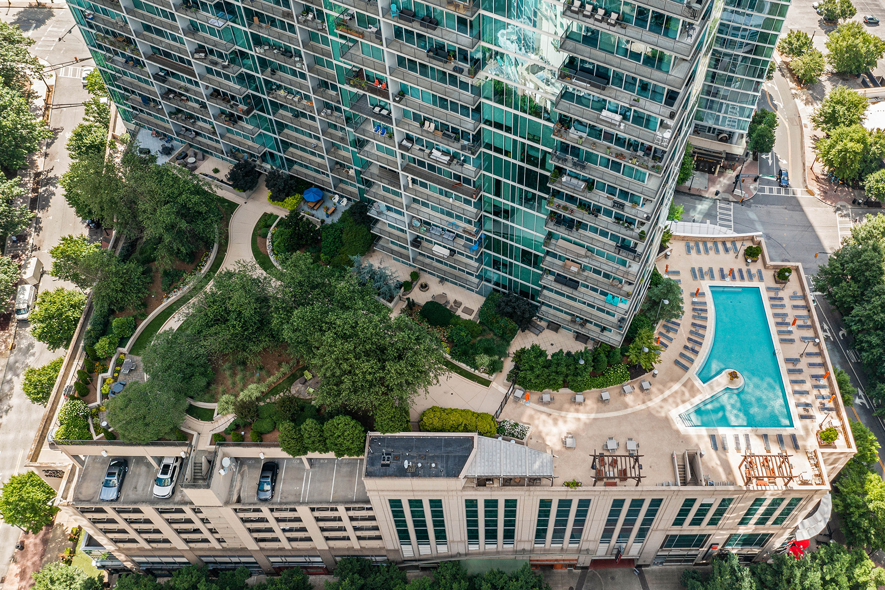 1080 Peachtree Street No. 1402