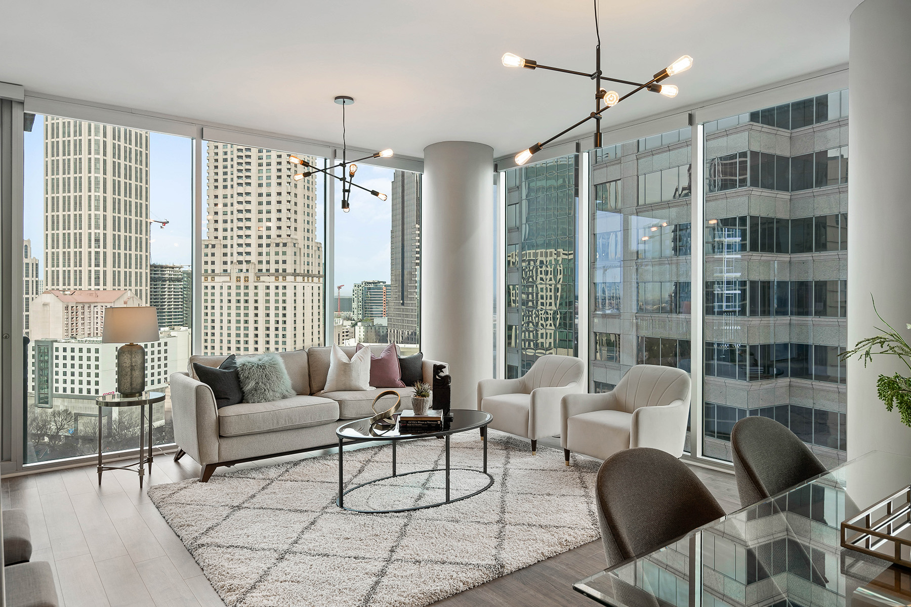1080 Peachtree Street No. 1402