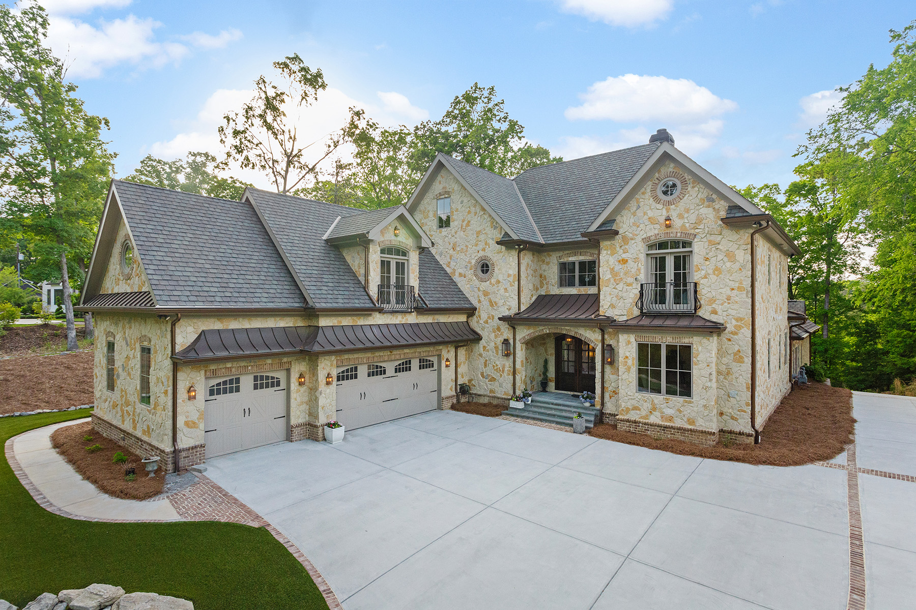 4268 Woodland Brook Drive