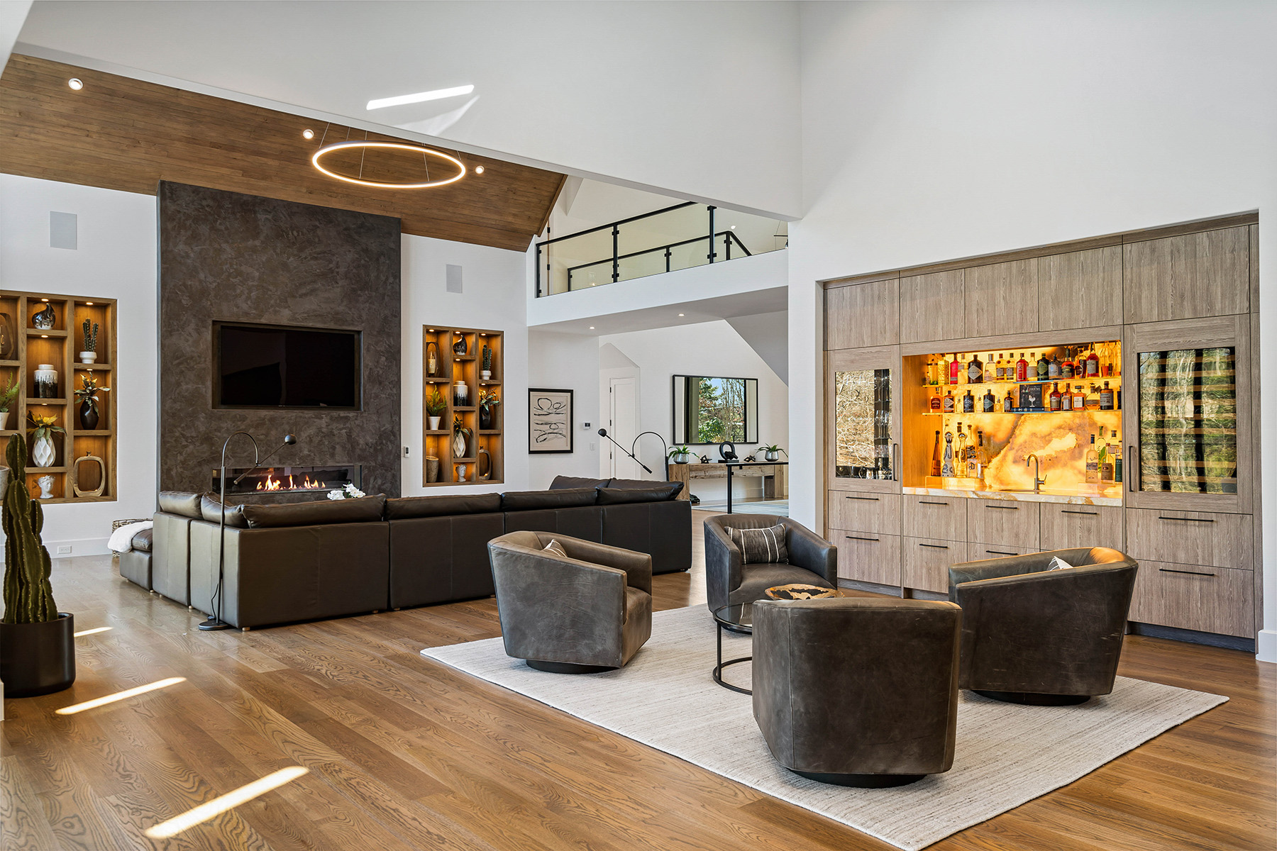 660 Atlanta Country Club Drive