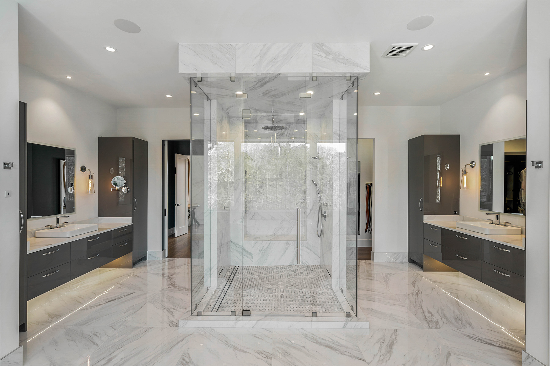 660 Atlanta Country Club Drive