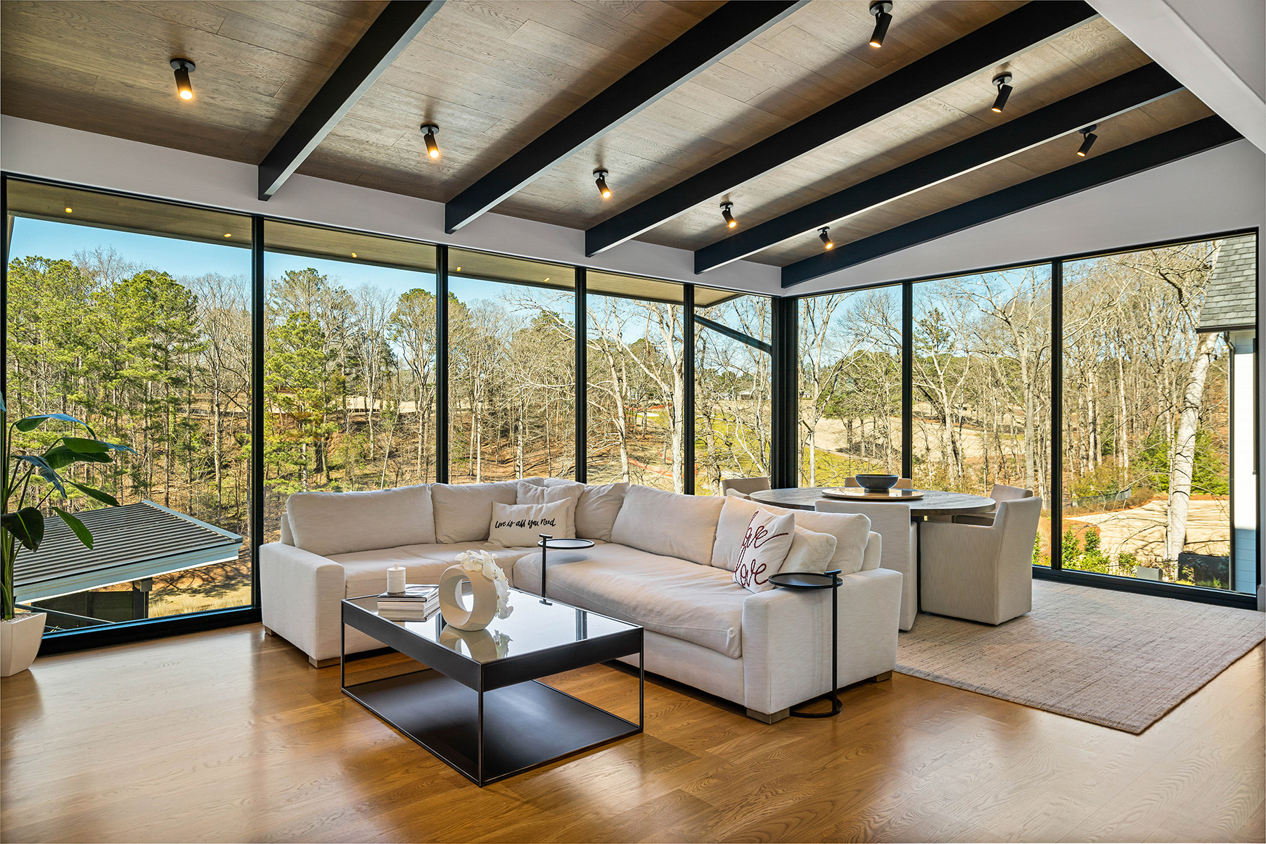 660 Atlanta Country Club Drive