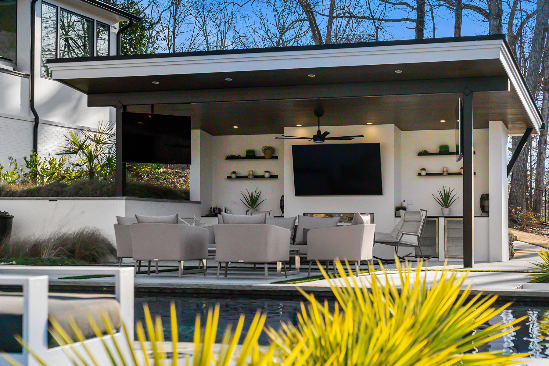 660 Atlanta Country Club Drive