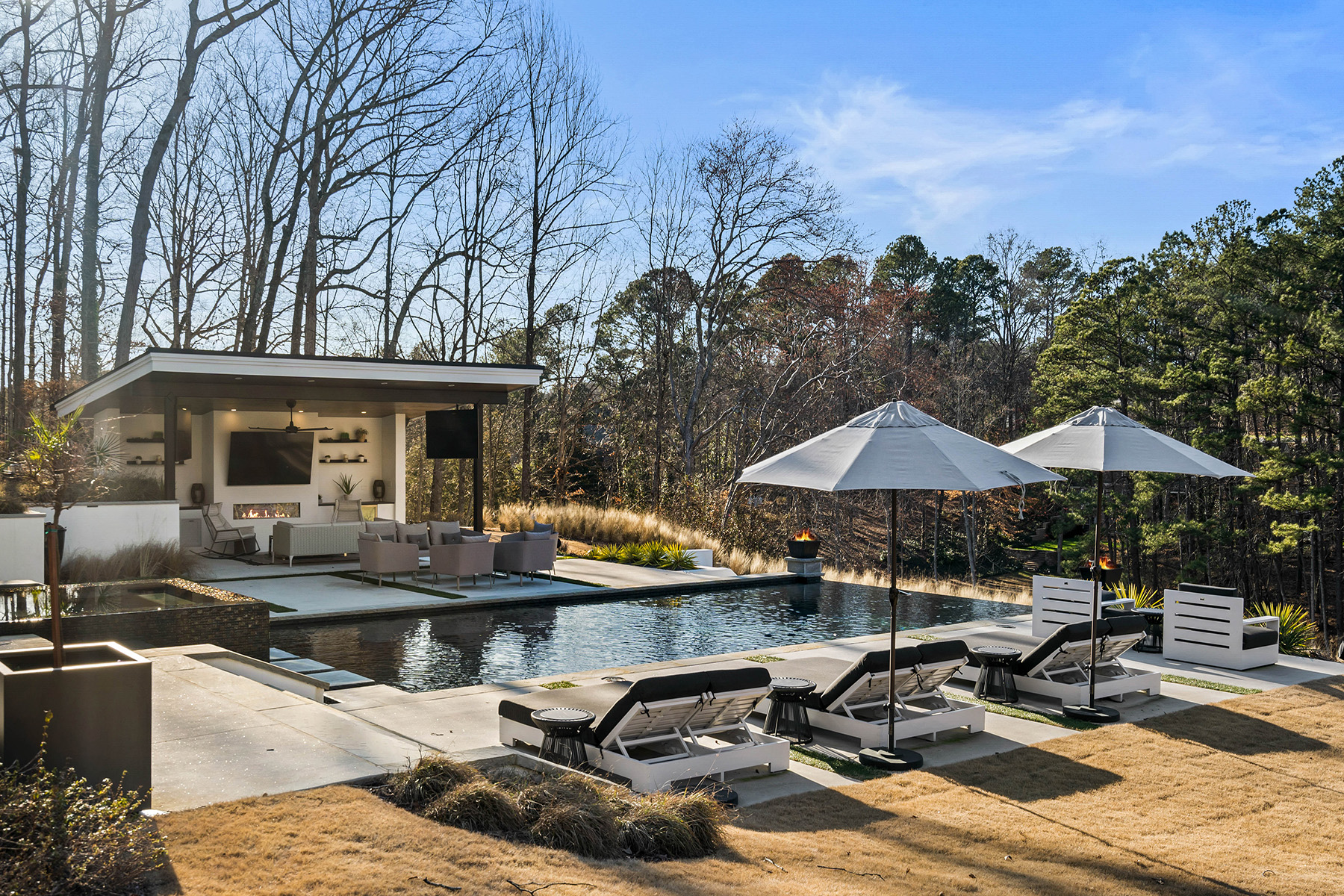 660 Atlanta Country Club Drive