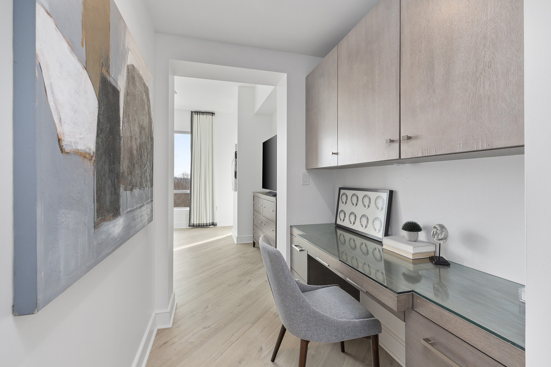 222 12th Street No. 806