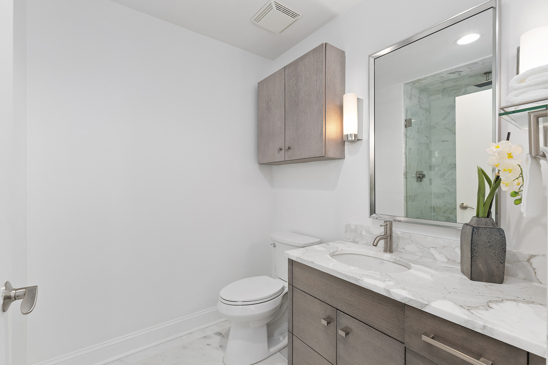 222 12th Street No. 806