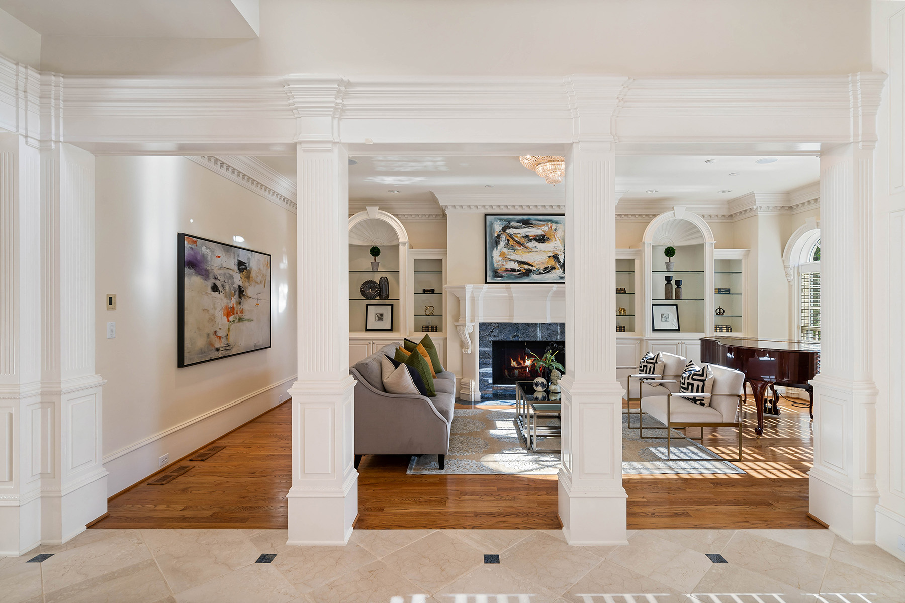 2804 Spreading Oaks Drive
