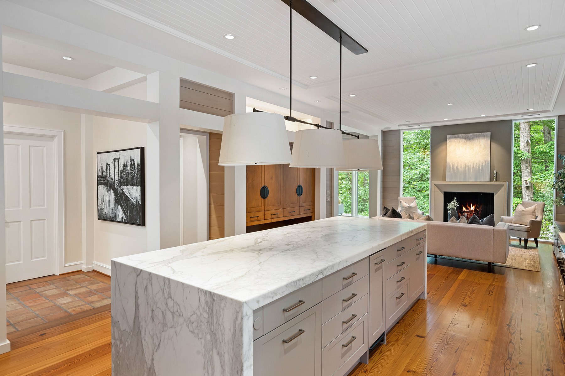 1935 W Paces Ferry Road NW