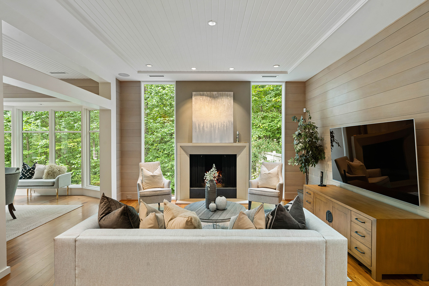 1935 W Paces Ferry Road NW
