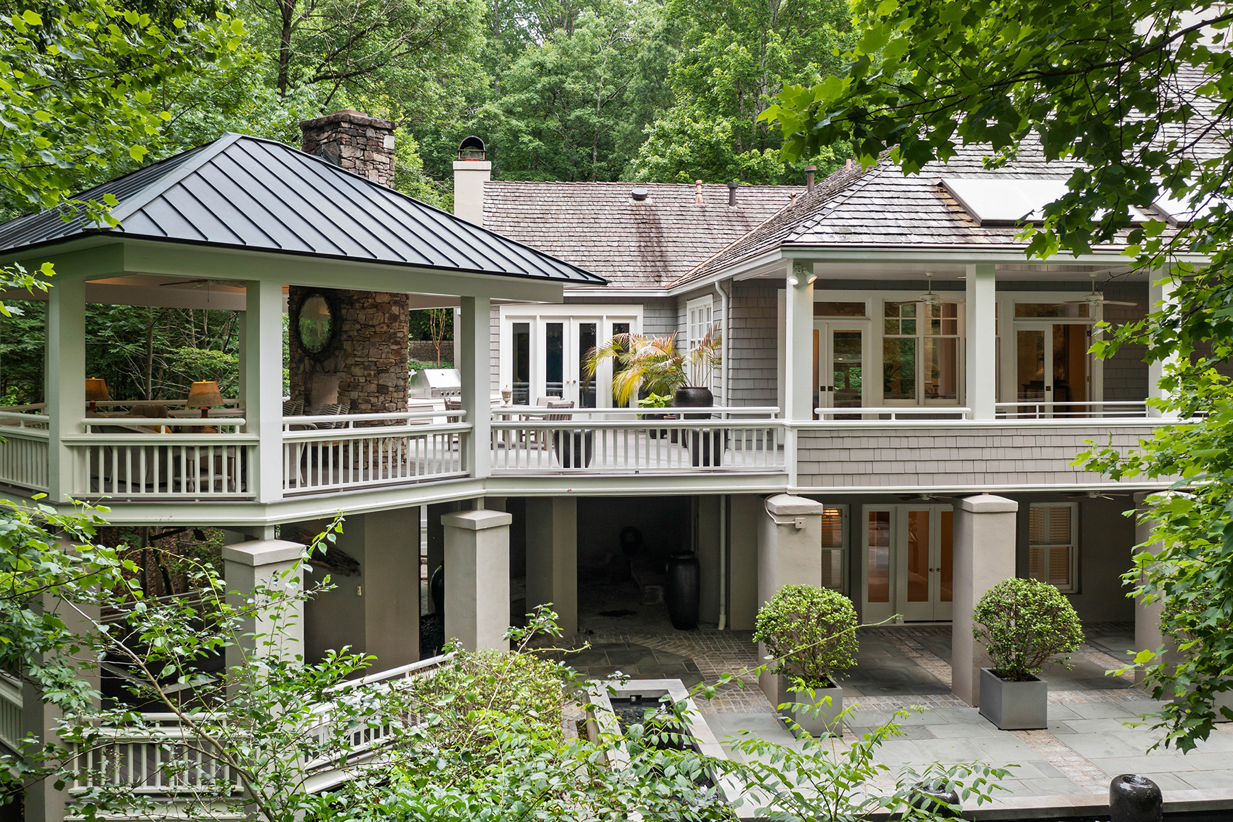1935 W Paces Ferry Road NW