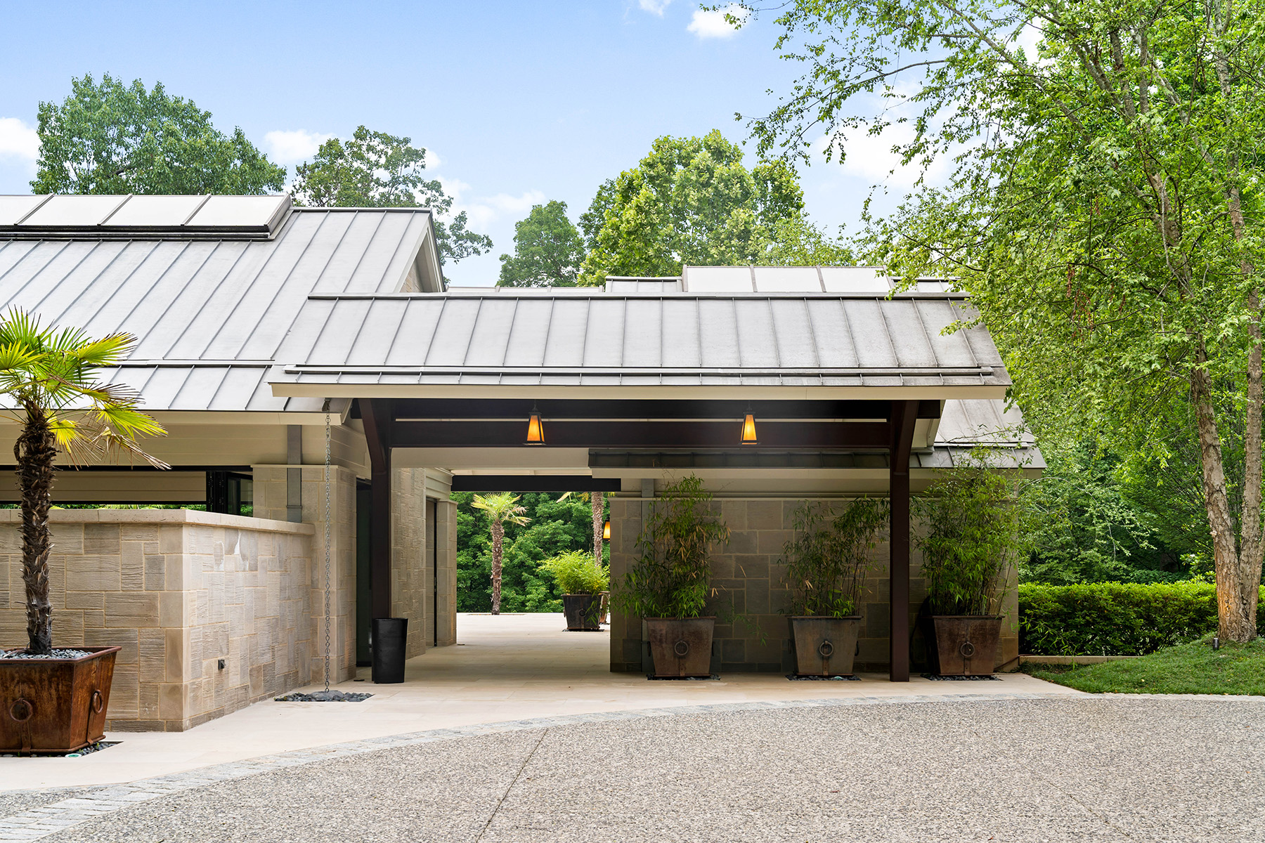 1935 W Paces Ferry Road NW
