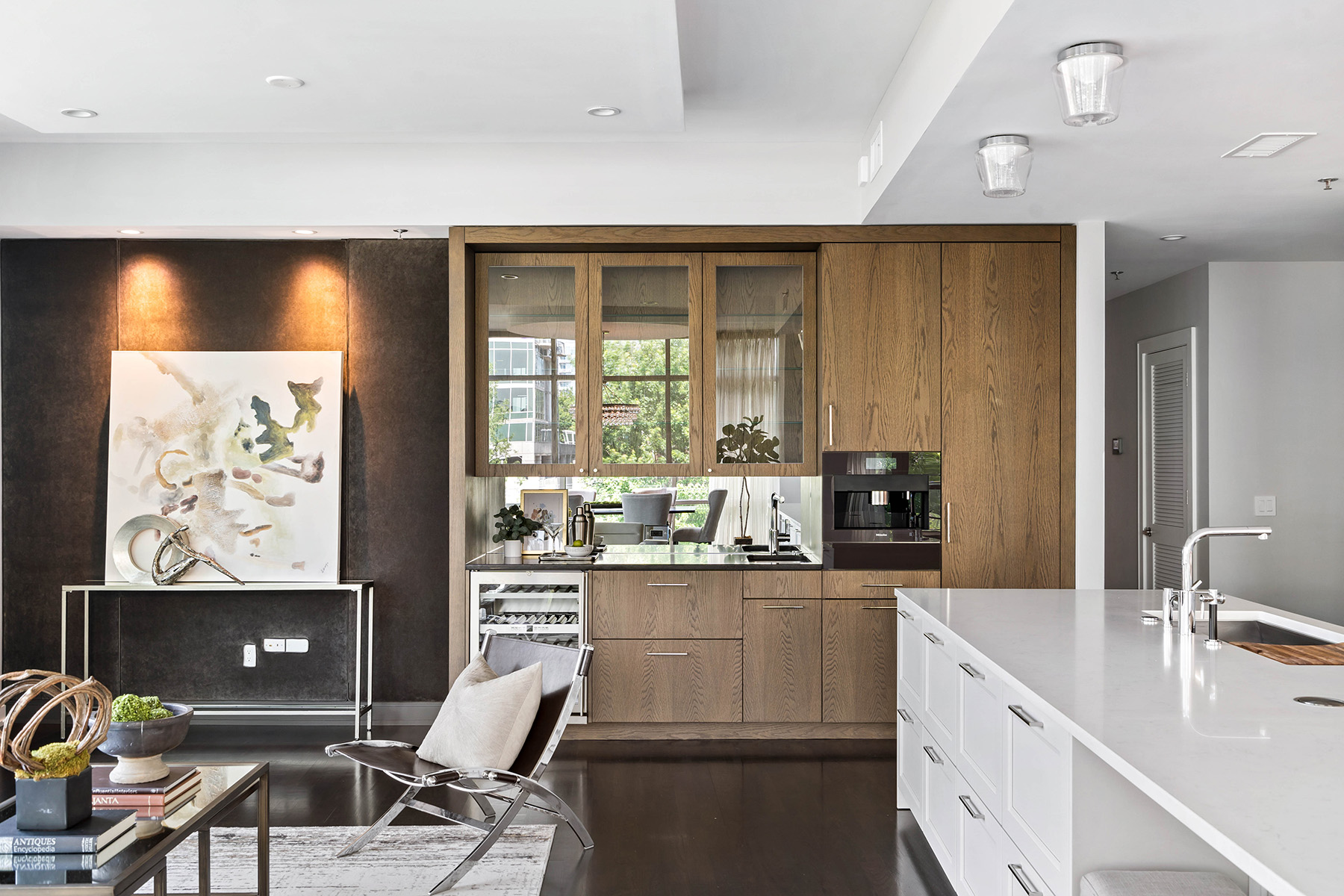 905 Juniper Street No. 414