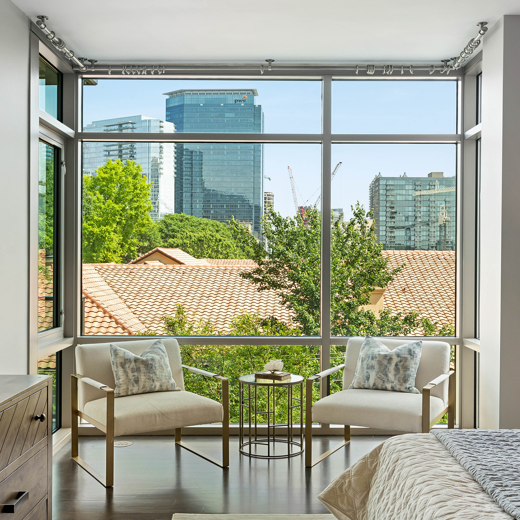 905 Juniper Street No. 414