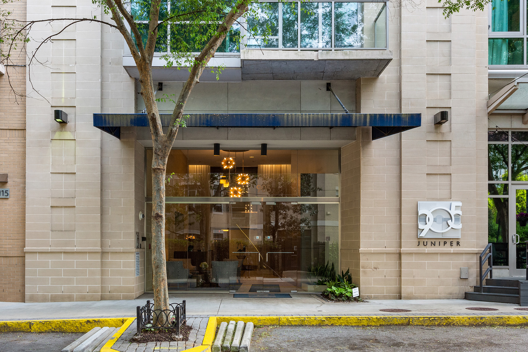905 Juniper Street No. 414