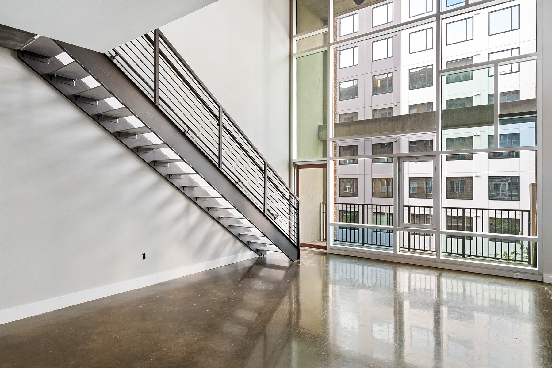 845 Spring Street No. 307