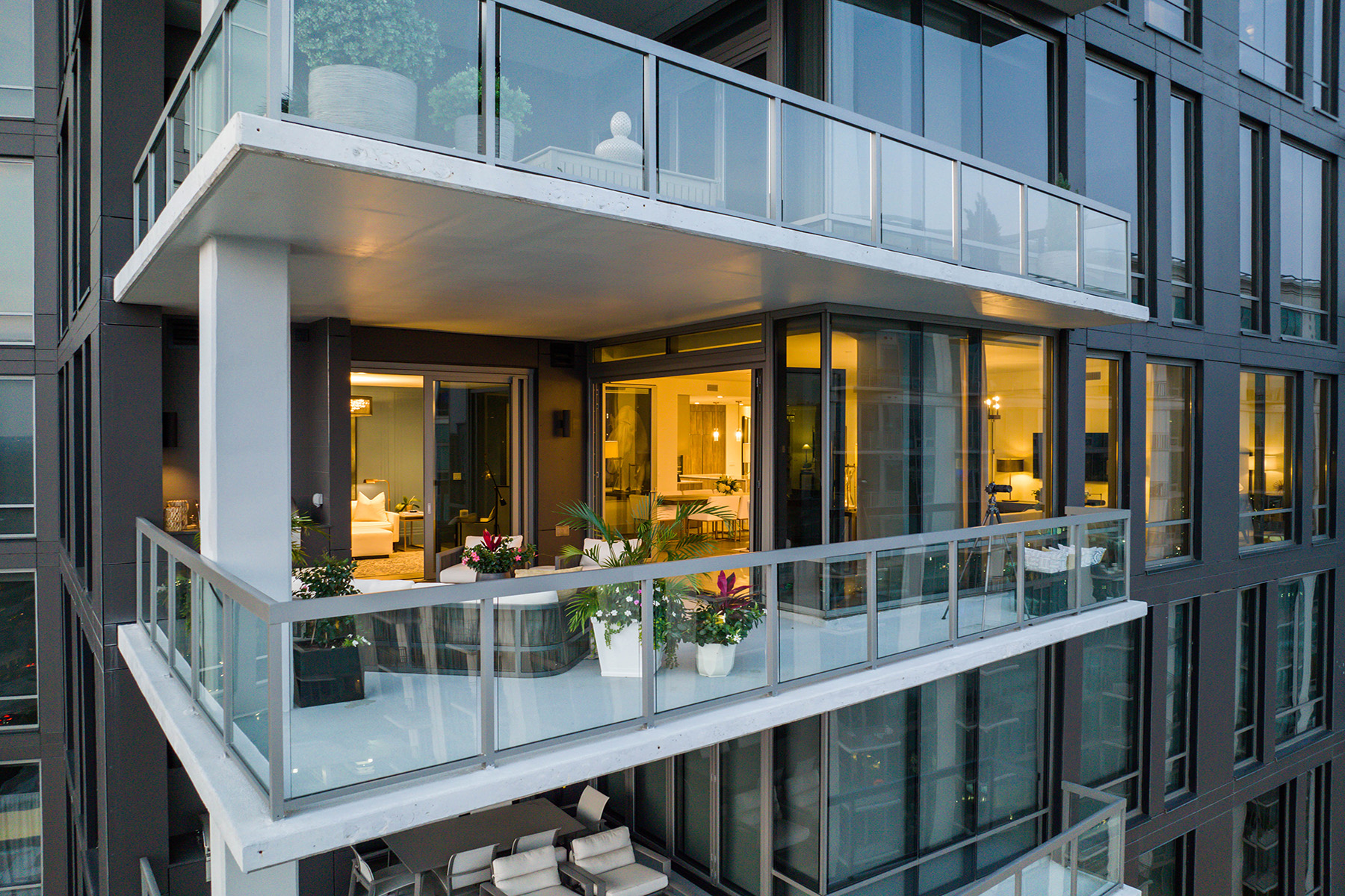 3107 Peachtree Road No. 1803