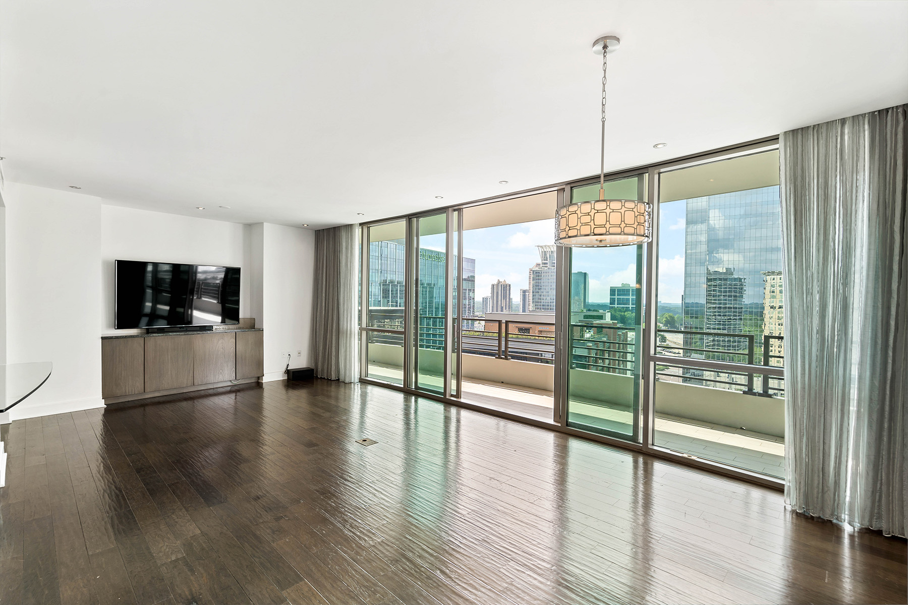 700 Park Regency Place No. 2004