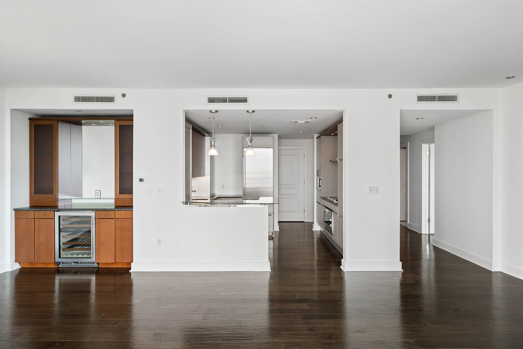 700 Park Regency Place No. 2004