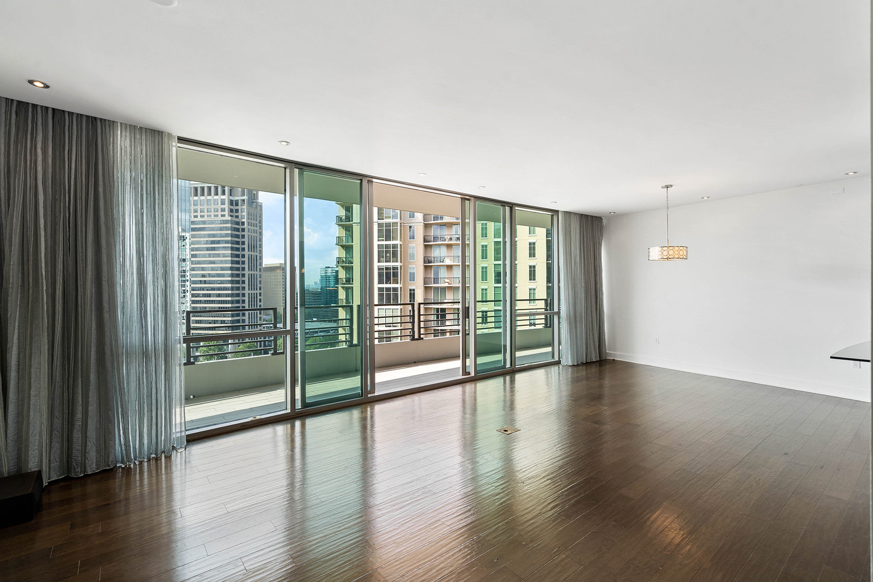 700 Park Regency Place No. 2004