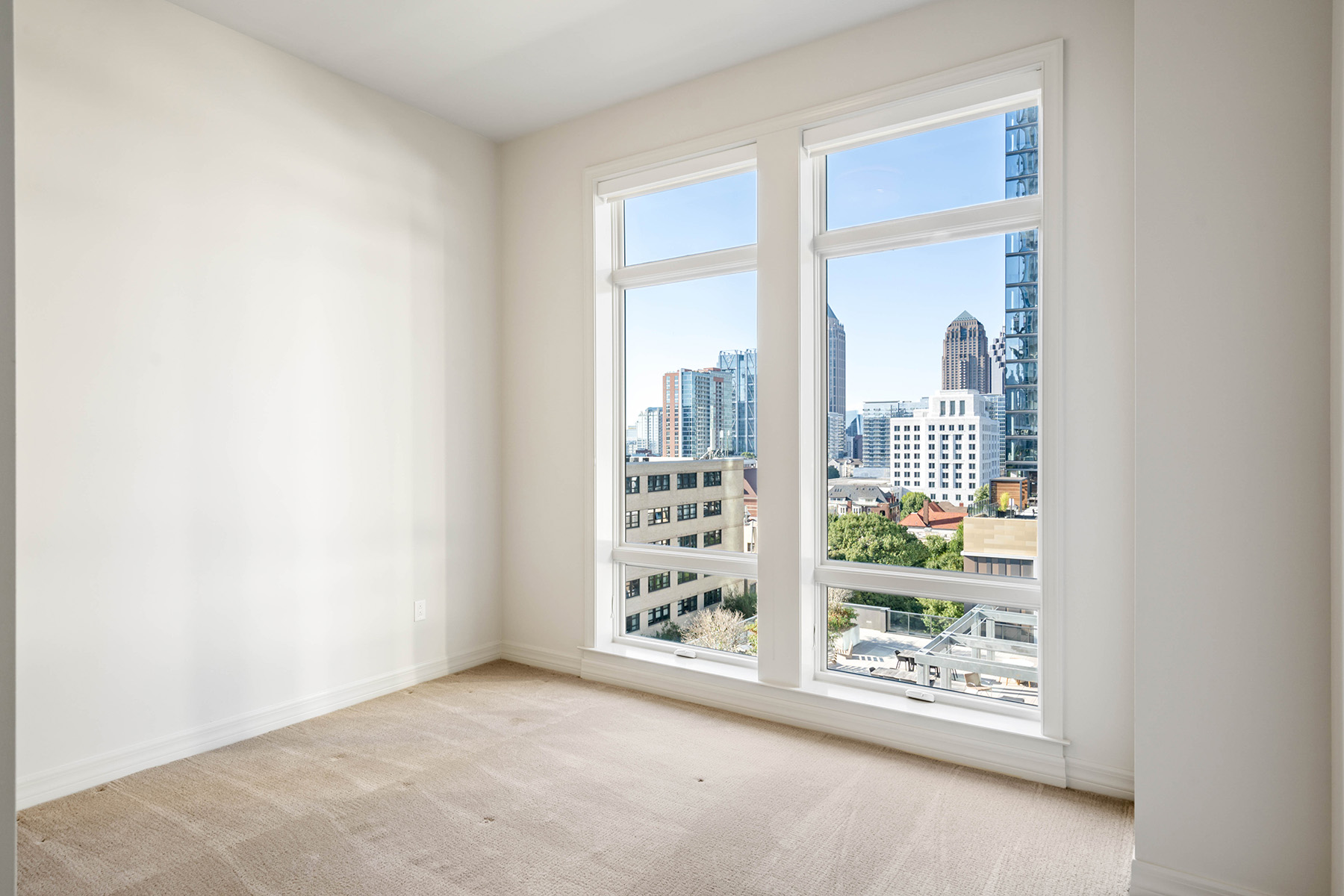 867 Peachtree Street No. 902