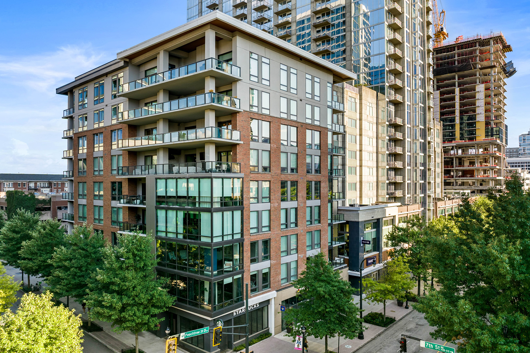 867 Peachtree Street No. 902